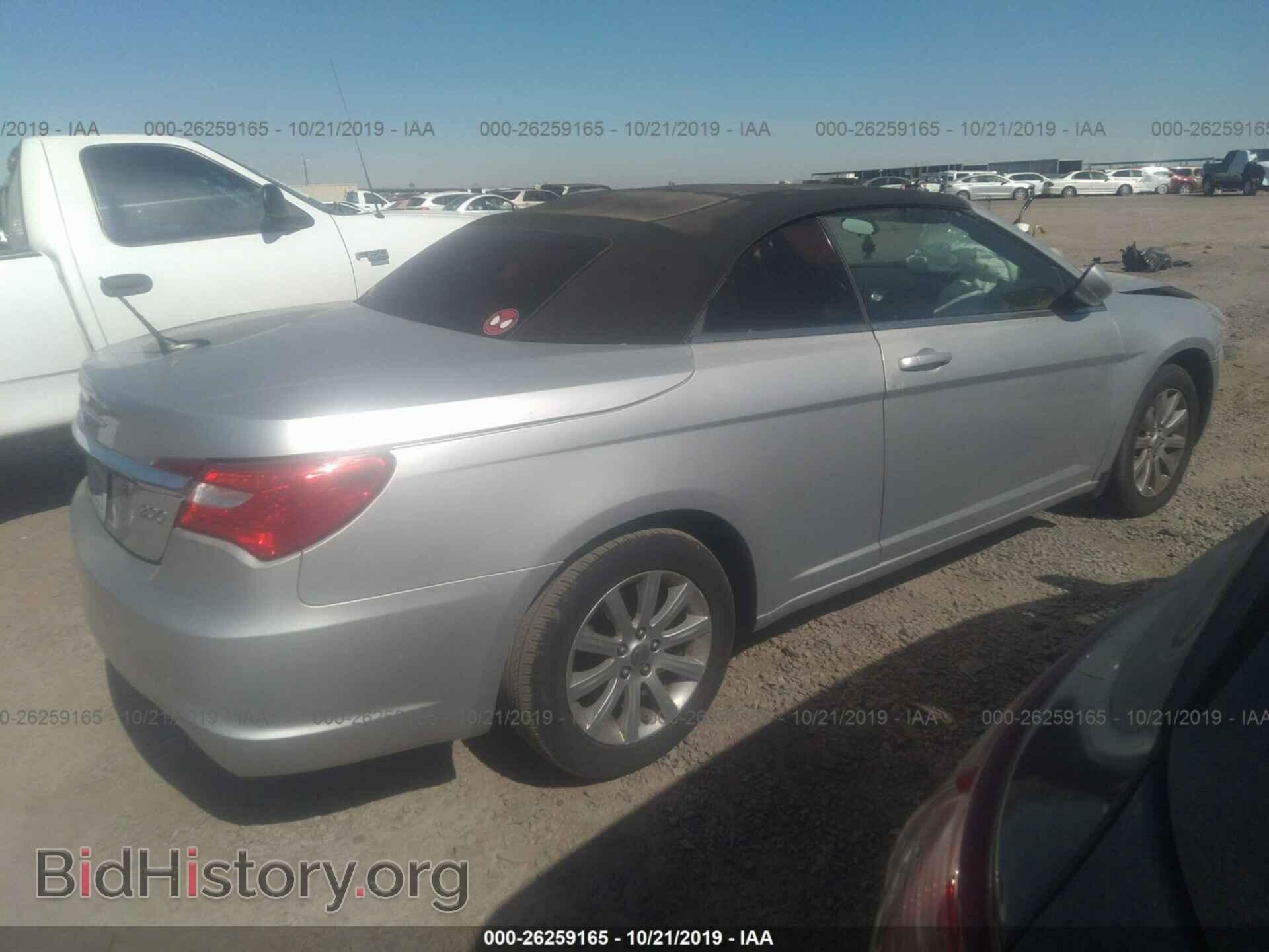 2012 CHRYSLER 200 - VIN: 1C3BCBEBXCN218450 - Photo 4