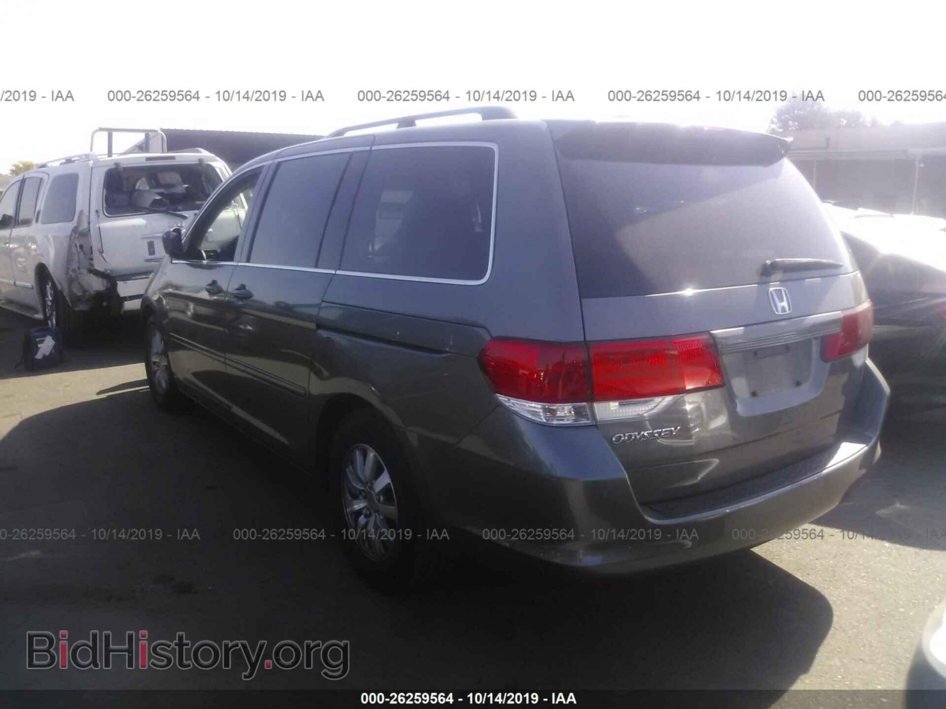 2008 HONDA ODYSSEY - VIN: 5FNRL38628B005299 - Фото 3