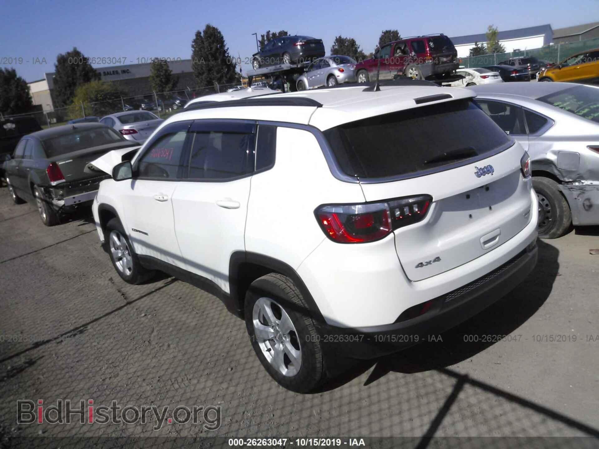 2019 JEEP COMPASS - VIN: 3C4NJDBB8KT599289 - Фото 3