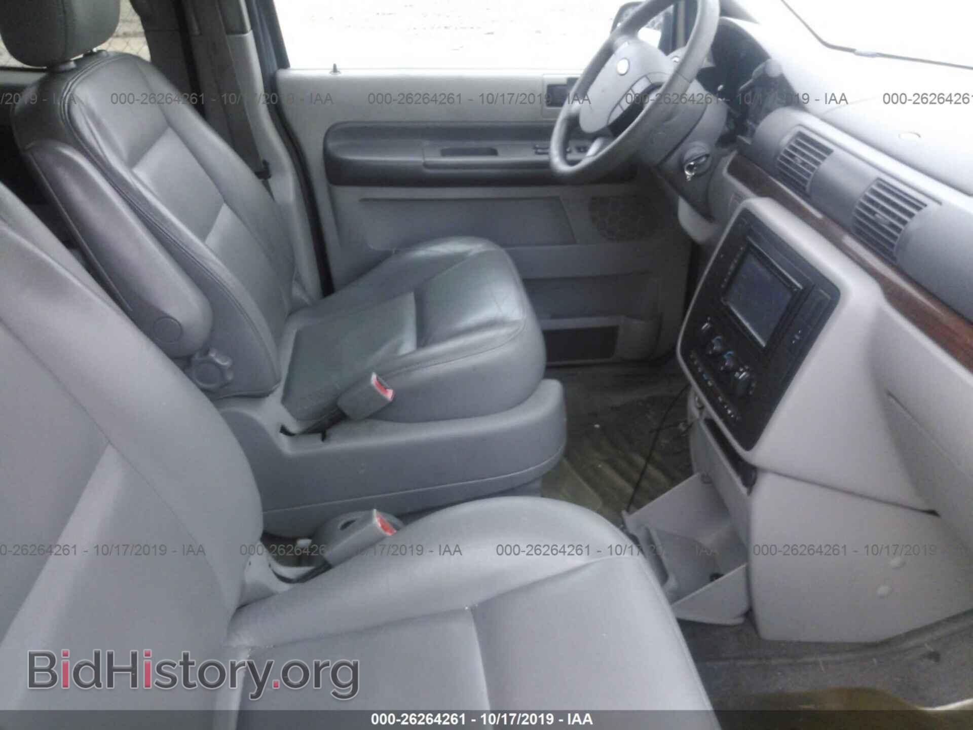 2004 FORD FREESTAR - VIN: 2FMDA52284BA98799 - Photo 5