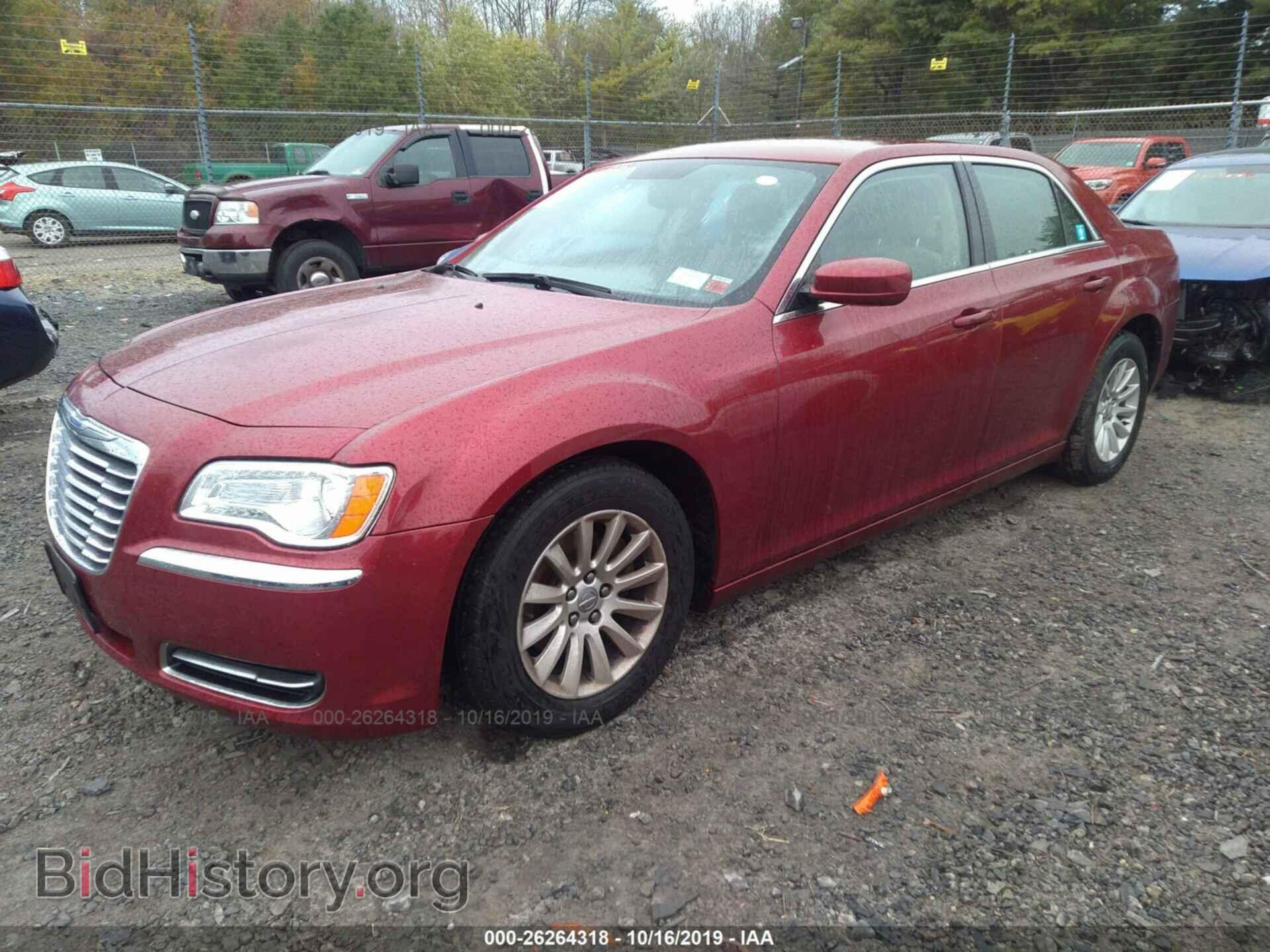 2012 CHRYSLER 300 - VIN: 2C3CCAAG6CH312804 - Фото 2