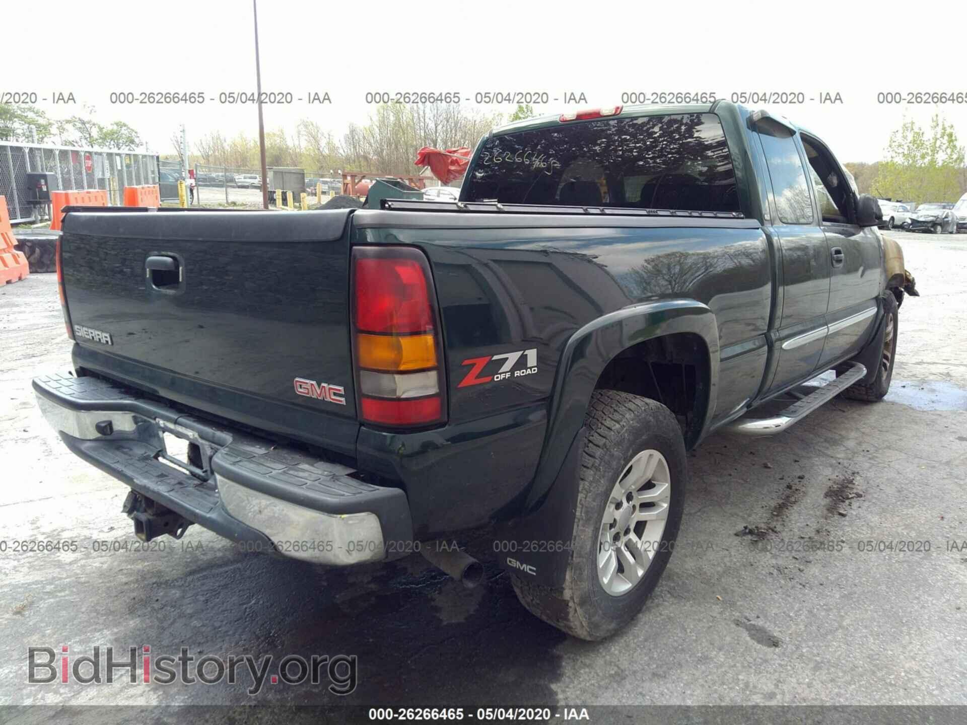 2005 GMC New Sierra - VIN: 2GTEK19B051281237 - Photo 4