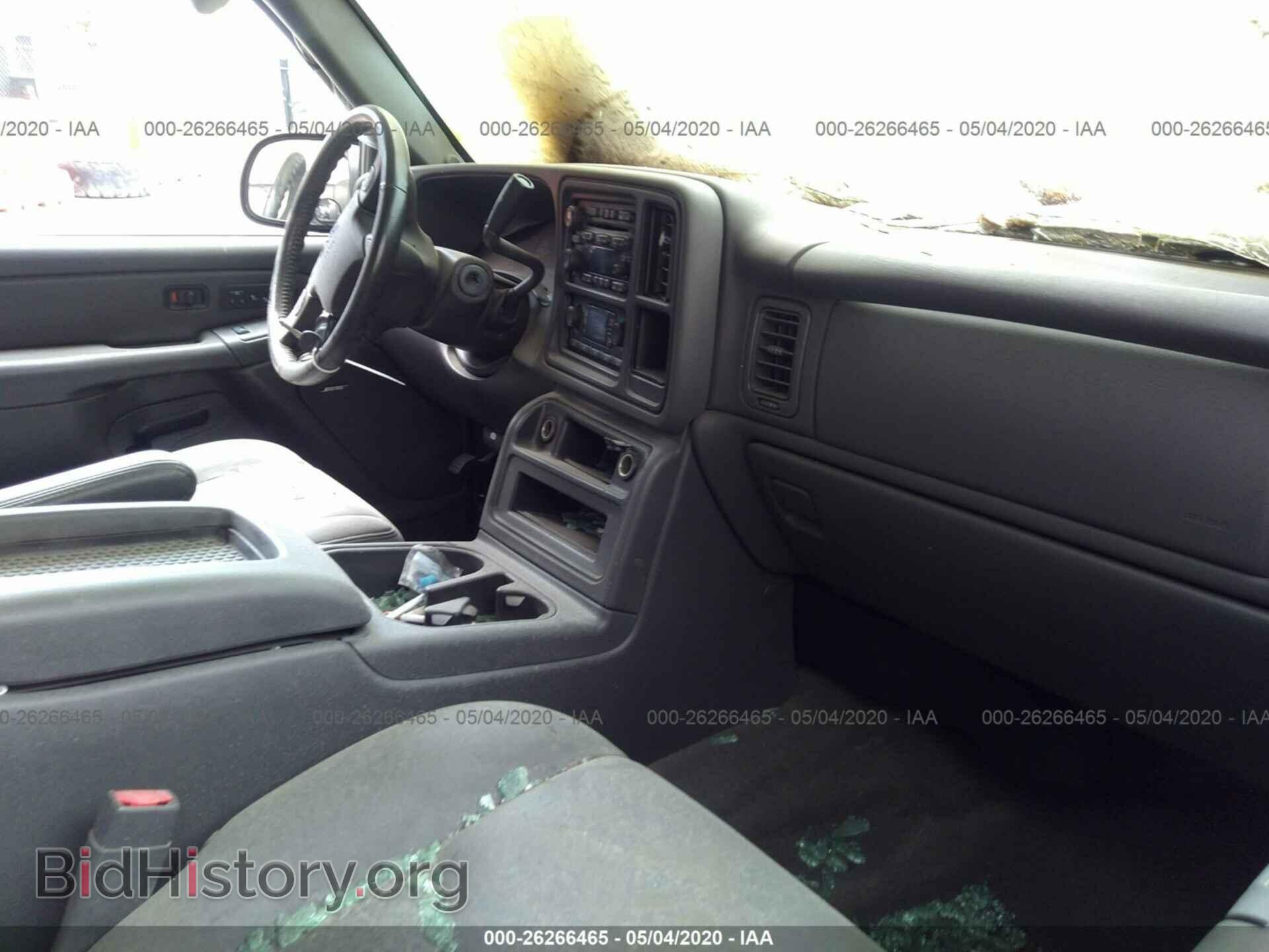2005 GMC New Sierra - VIN: 2GTEK19B051281237 - Photo 5