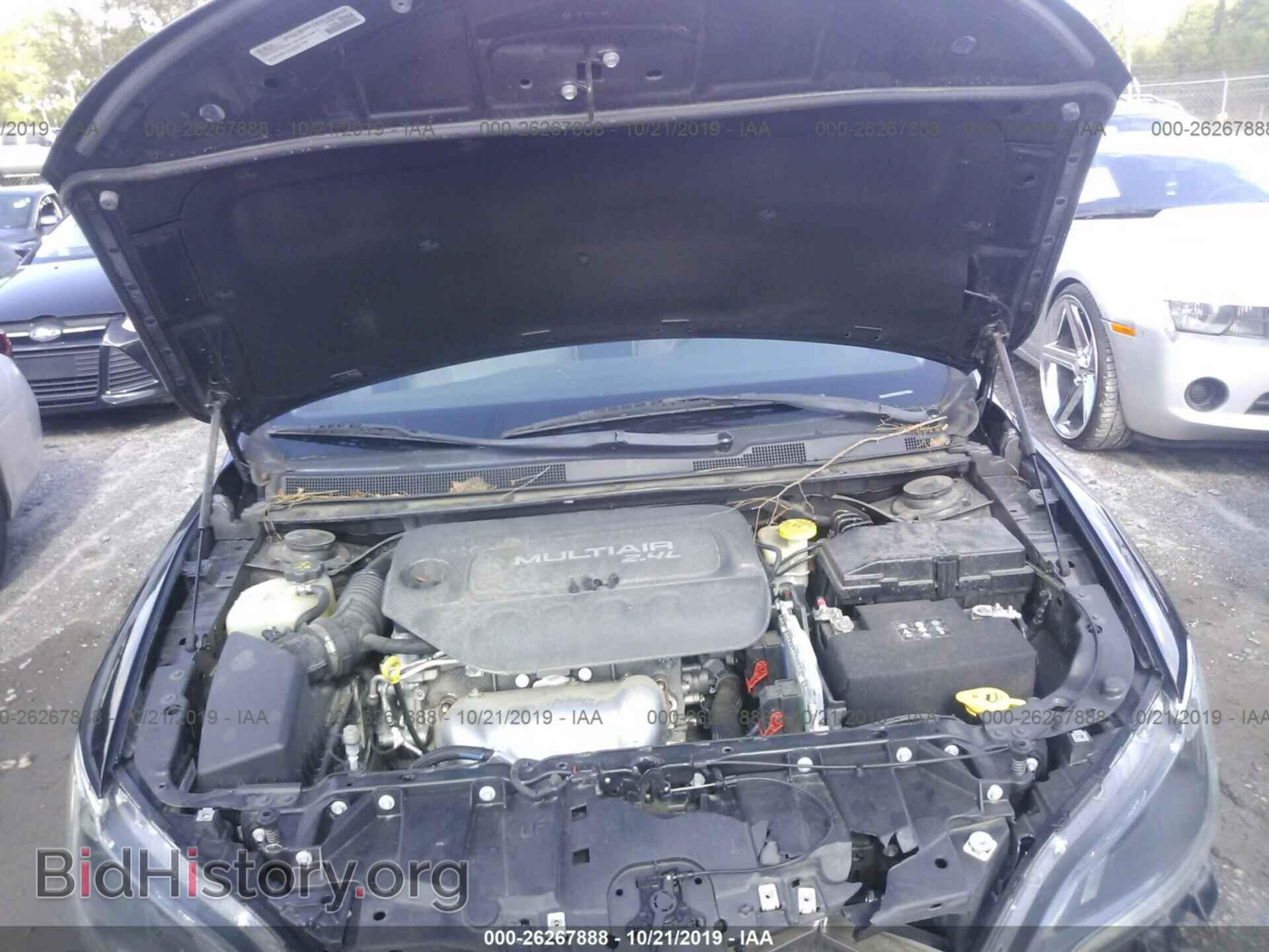 2016 CHRYSLER 200 - VIN: 1C3CCCAB1GN112359 - Photo 10