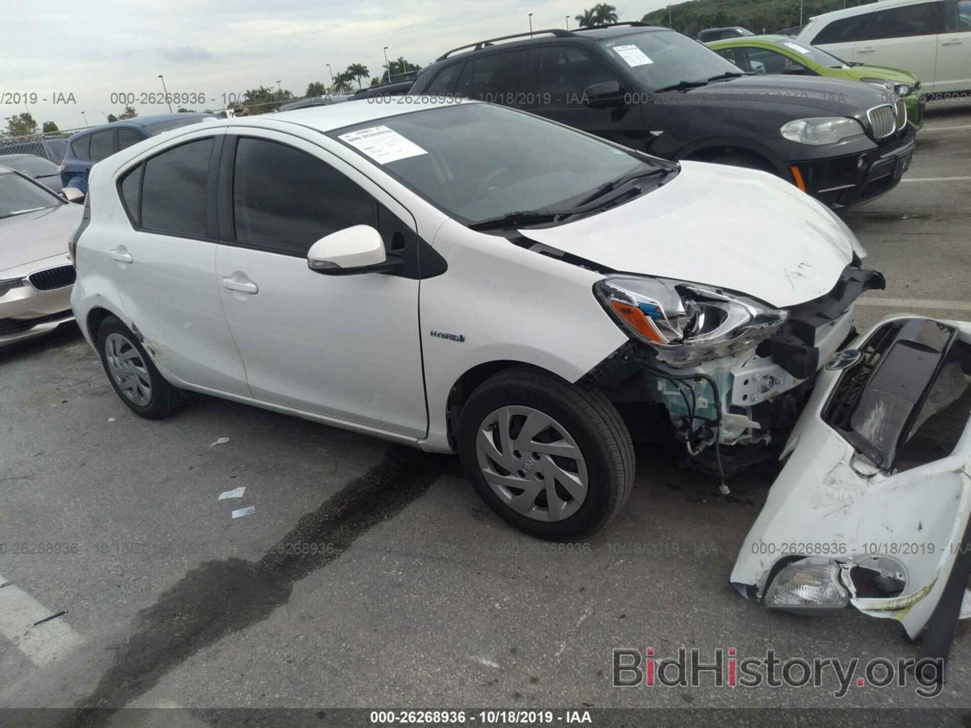 Photo JTDKDTB35F1575624 - TOYOTA PRIUS C 2015