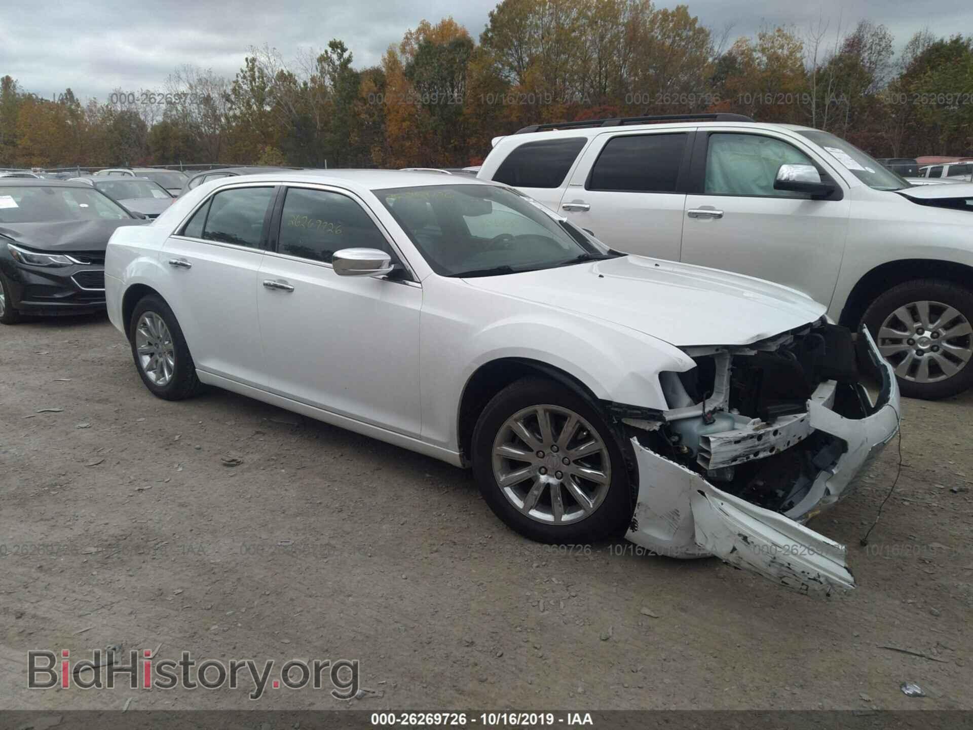 Фотография 2C3CCACG9CH210426 - CHRYSLER 300 2012