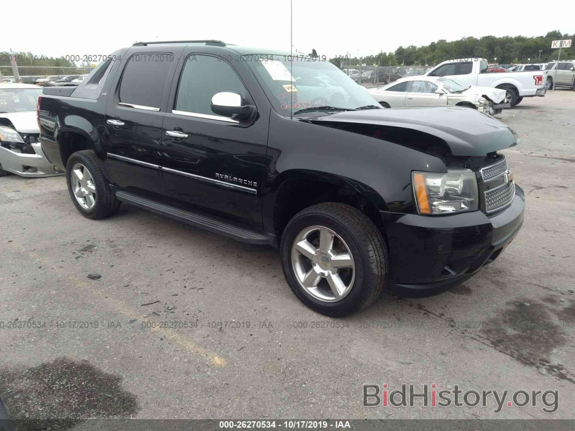 Photo 3GNVKGE06AG116082 - CHEVROLET AVALANCHE 2010