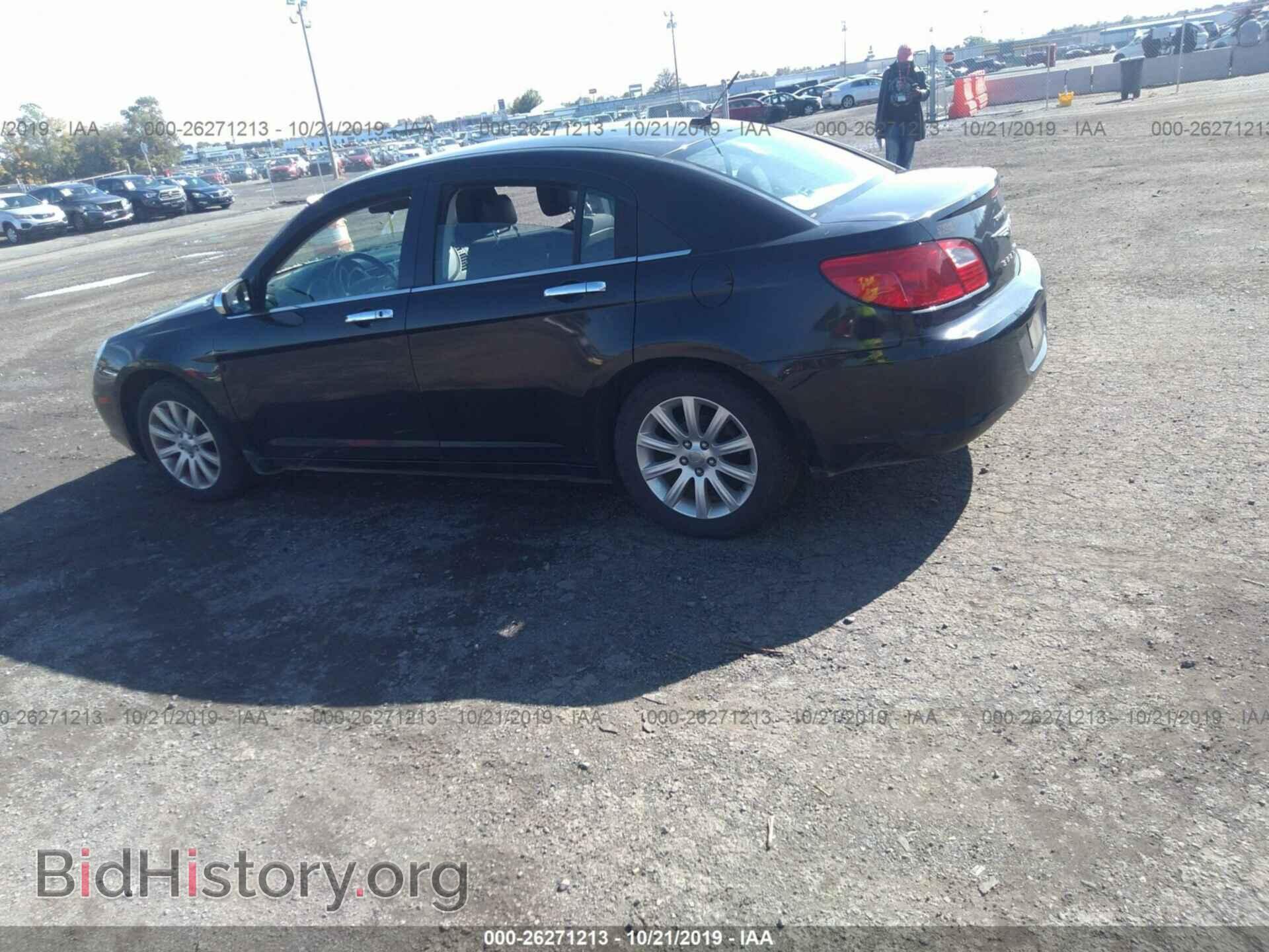 2010 CHRYSLER SEBRING - VIN: 1C3CC5FB0AN110596 - Фото 3