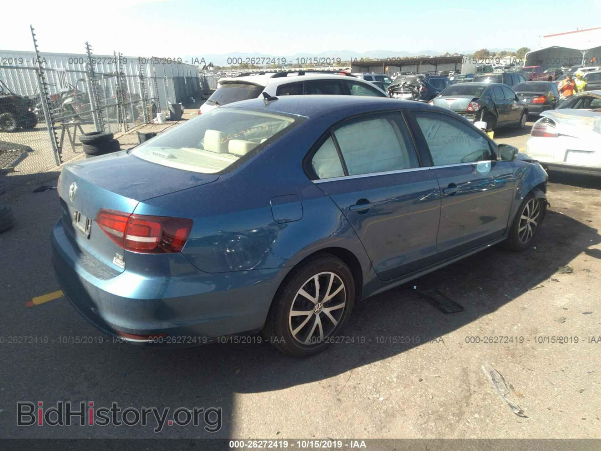 2017 VOLKSWAGEN JETTA - VIN: 3VWDB7AJ6HM379202 - Фото 4