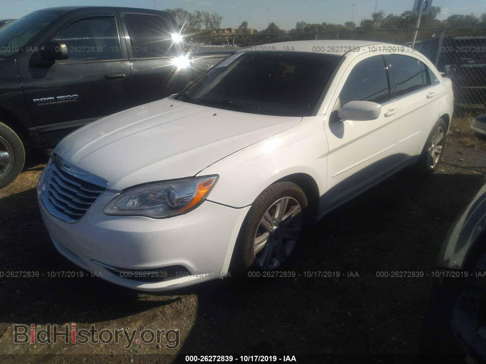 2013 CHRYSLER 200 - VIN: 1C3CCBBB0DN714089 - Фото 2