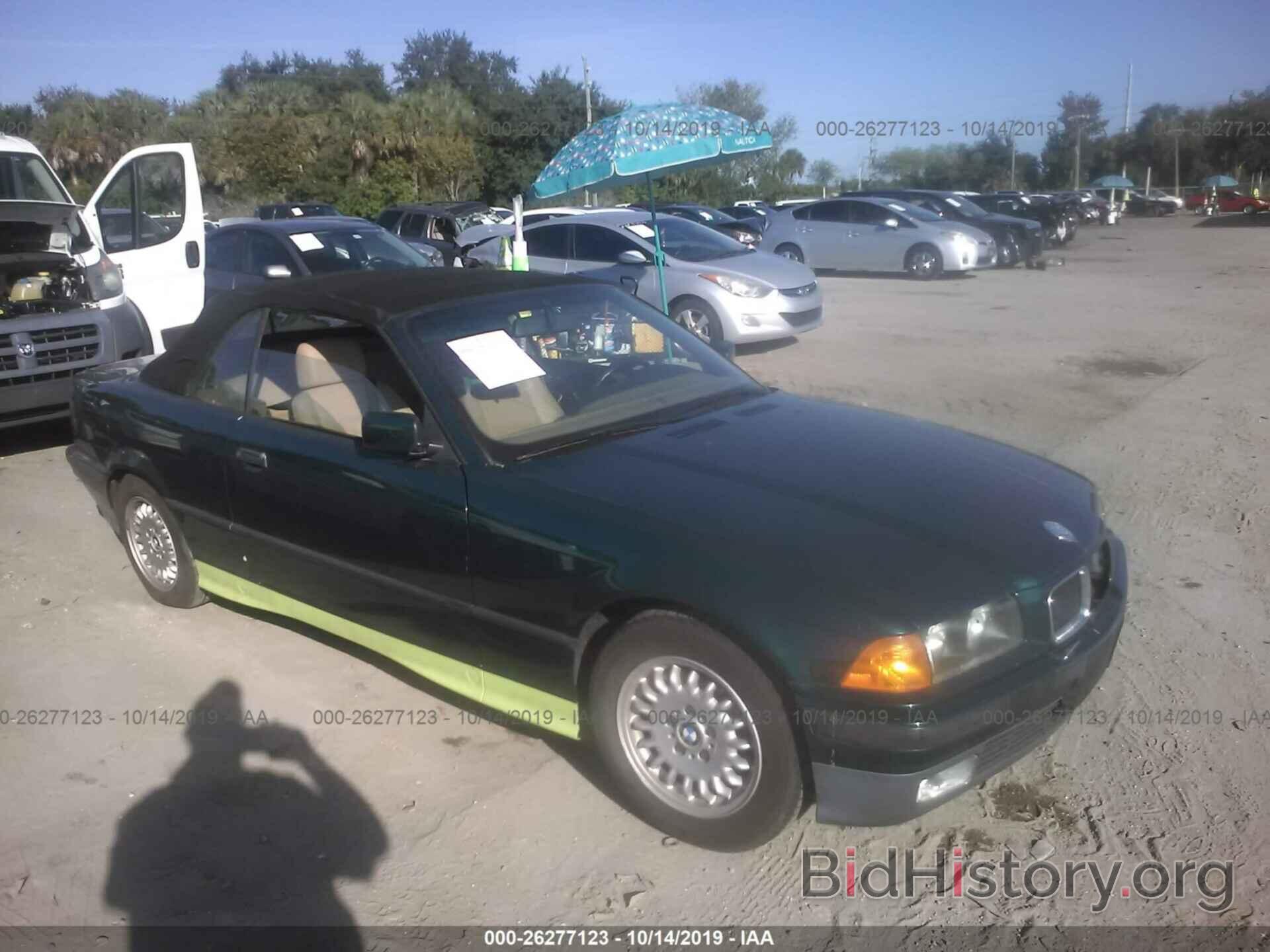 Photo WBABK532XREC82497 - BMW 318 1994