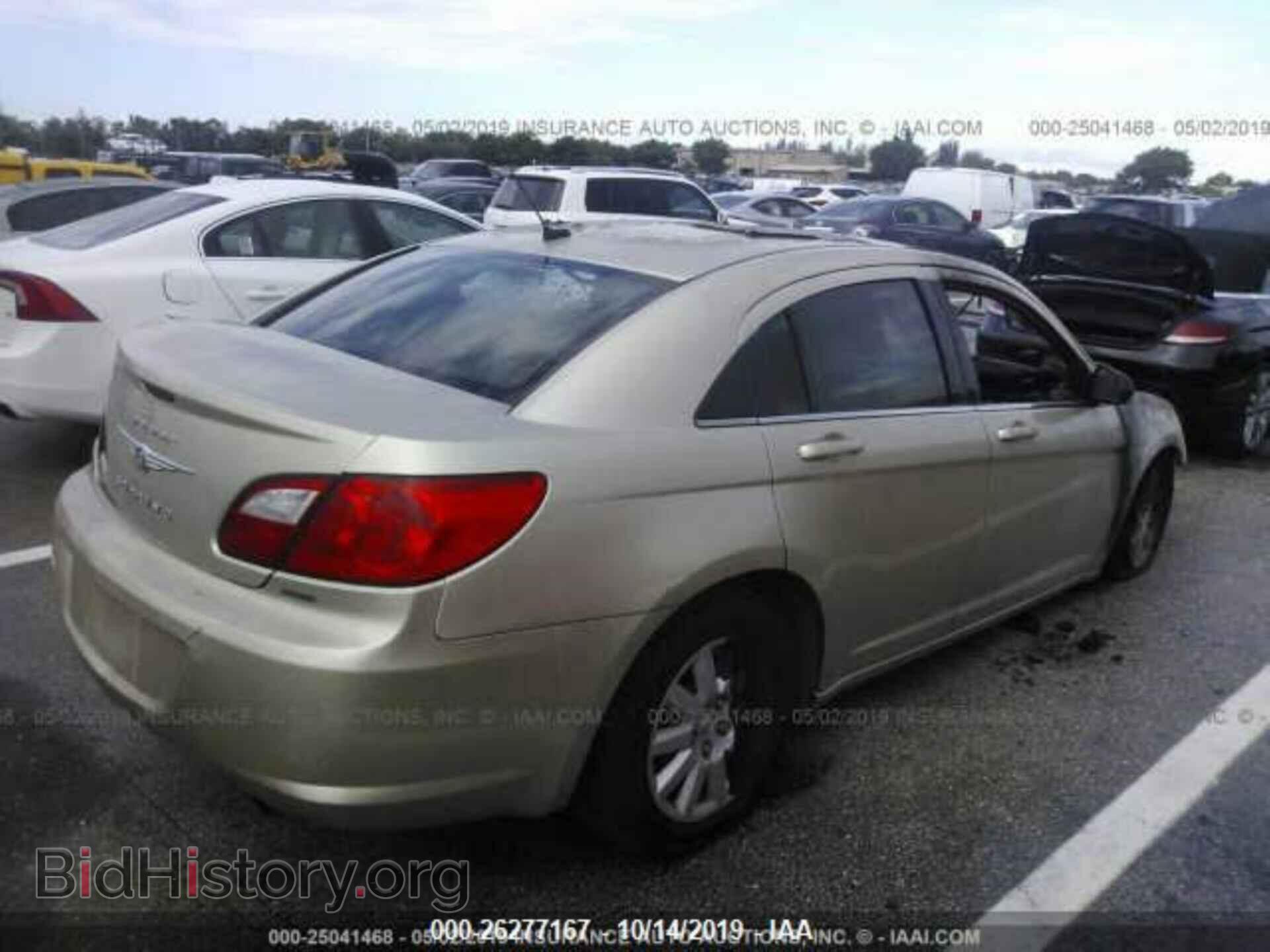 2010 CHRYSLER SEBRING - VIN: 1C3CC4FB1AN137817 - Фото 4