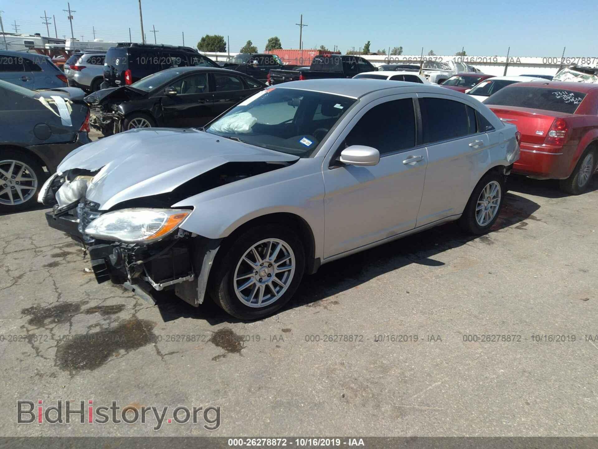 2011 CHRYSLER 200 - VIN: 1C3BC1FB1BN589603 - Фото 2