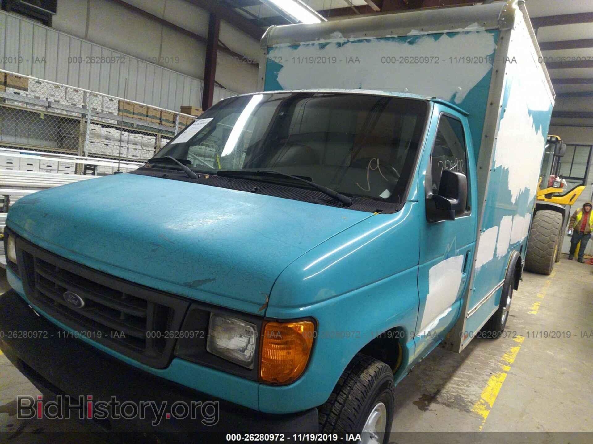 2004 FORD ECONOLINE - VIN: 1FDSE35L14HA69667 - Фото 2