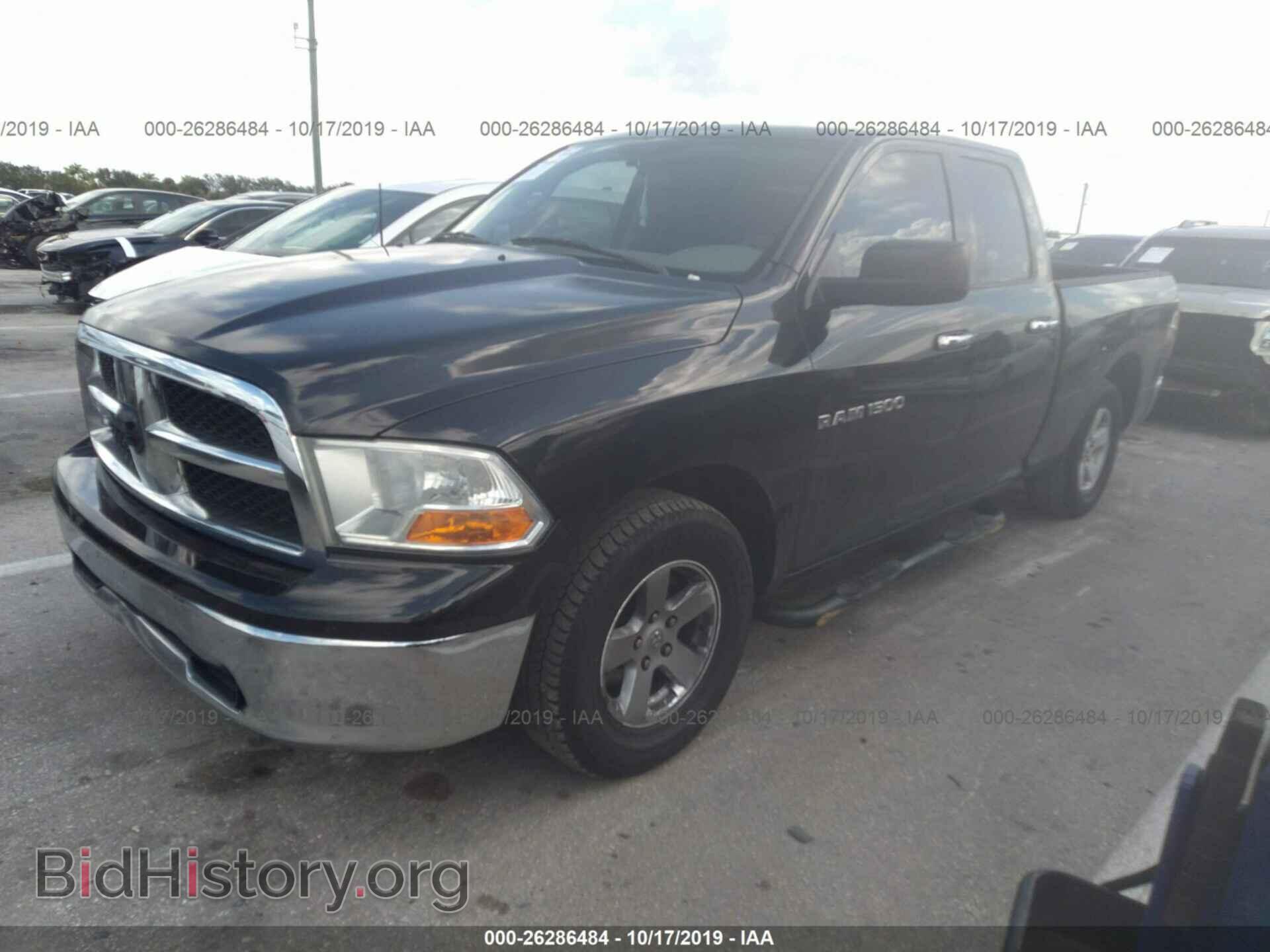 2011 DODGE RAM 1500 - VIN: 1D7RB1GP4BS550499 - Фото 2
