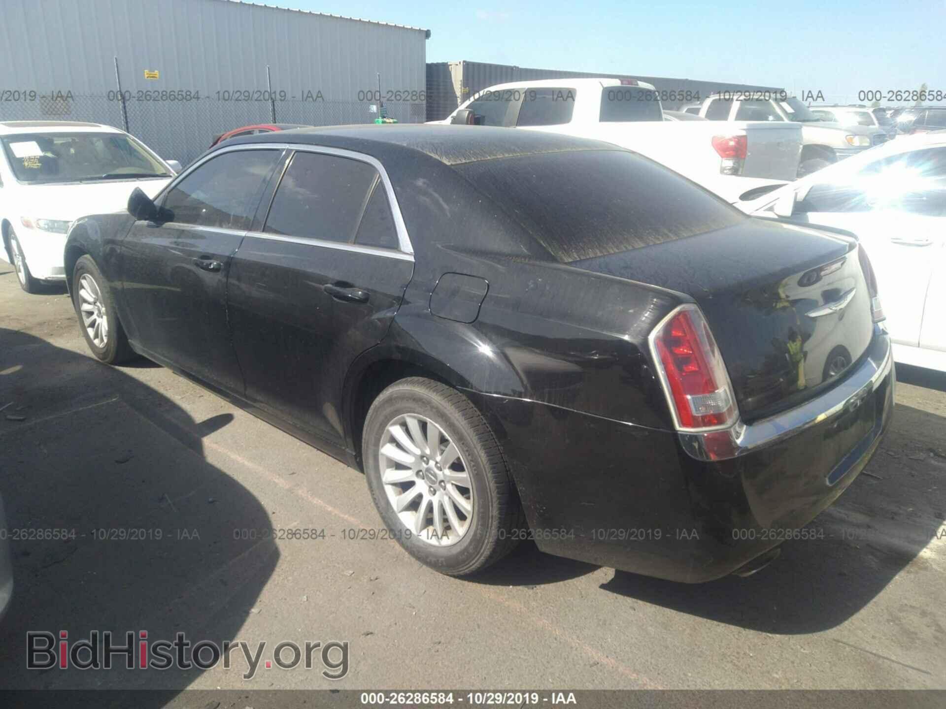 2013 CHRYSLER 300 - VIN: 2C3CCAAG9DH600382 - Фото 3