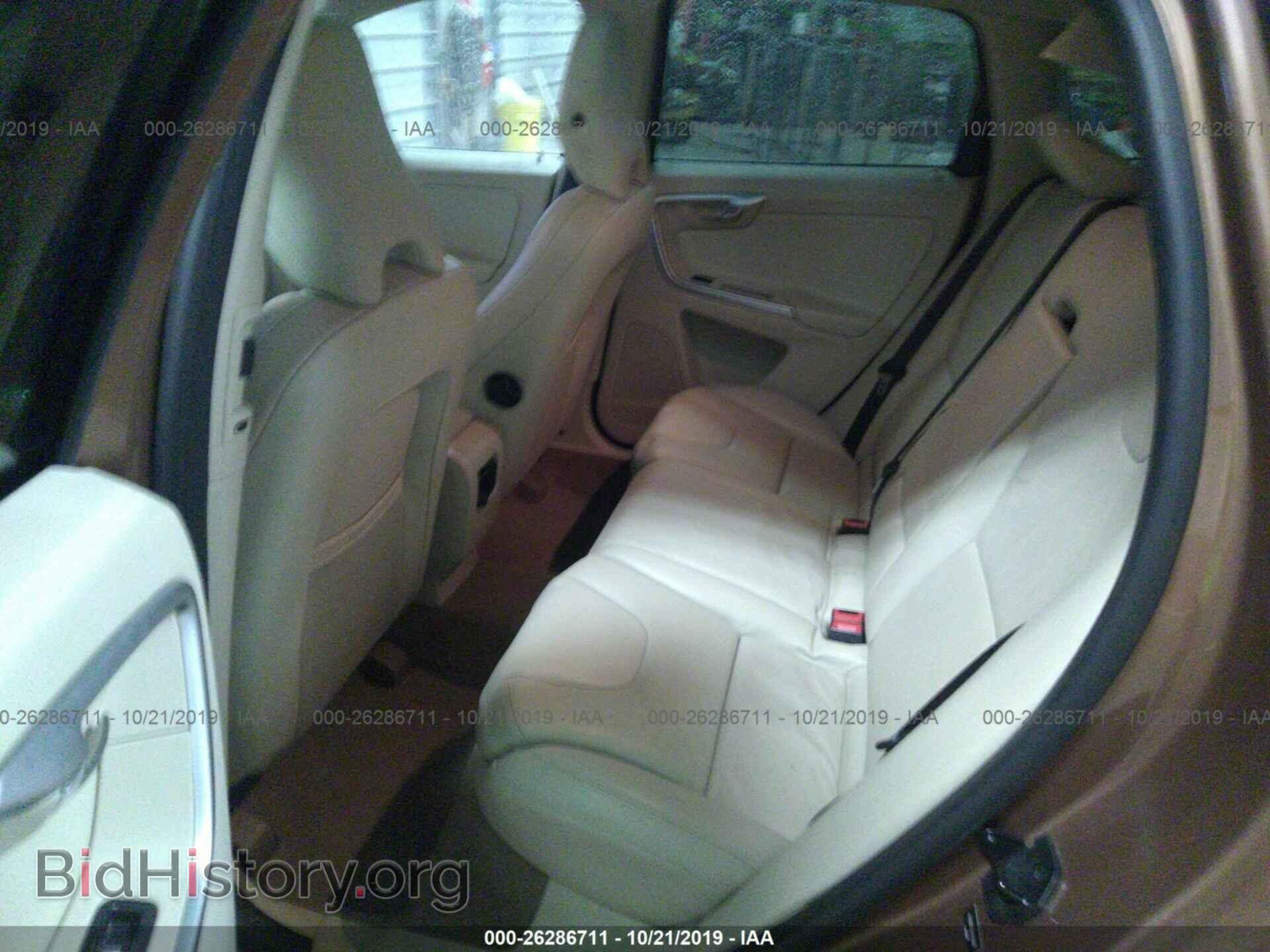 2010 VOLVO XC60 - VIN: YV4992DZ9A2030683 - Фото 8