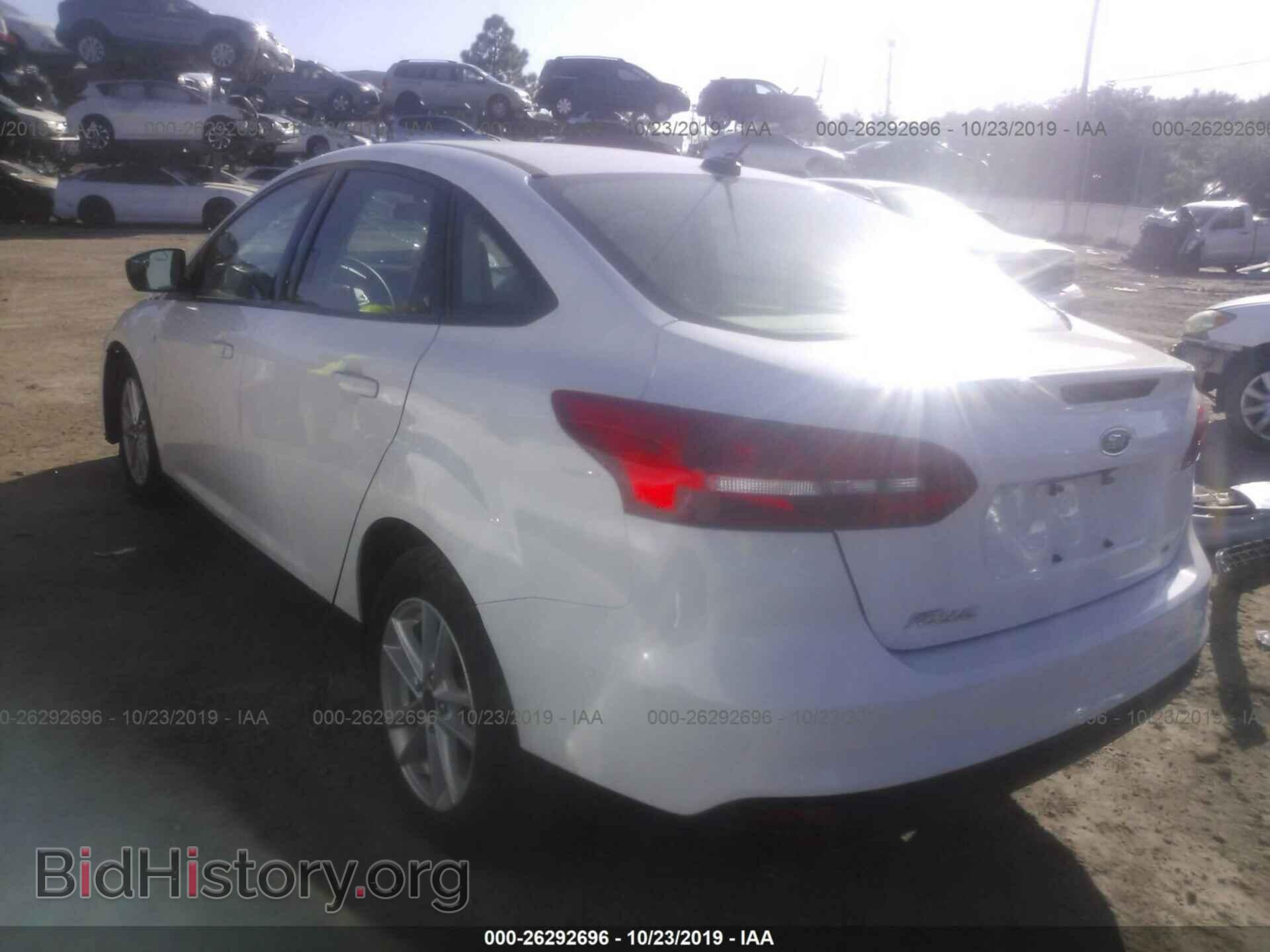 2018 FORD FOCUS - VIN: 1FADP3F27JL206526 - Фото 3