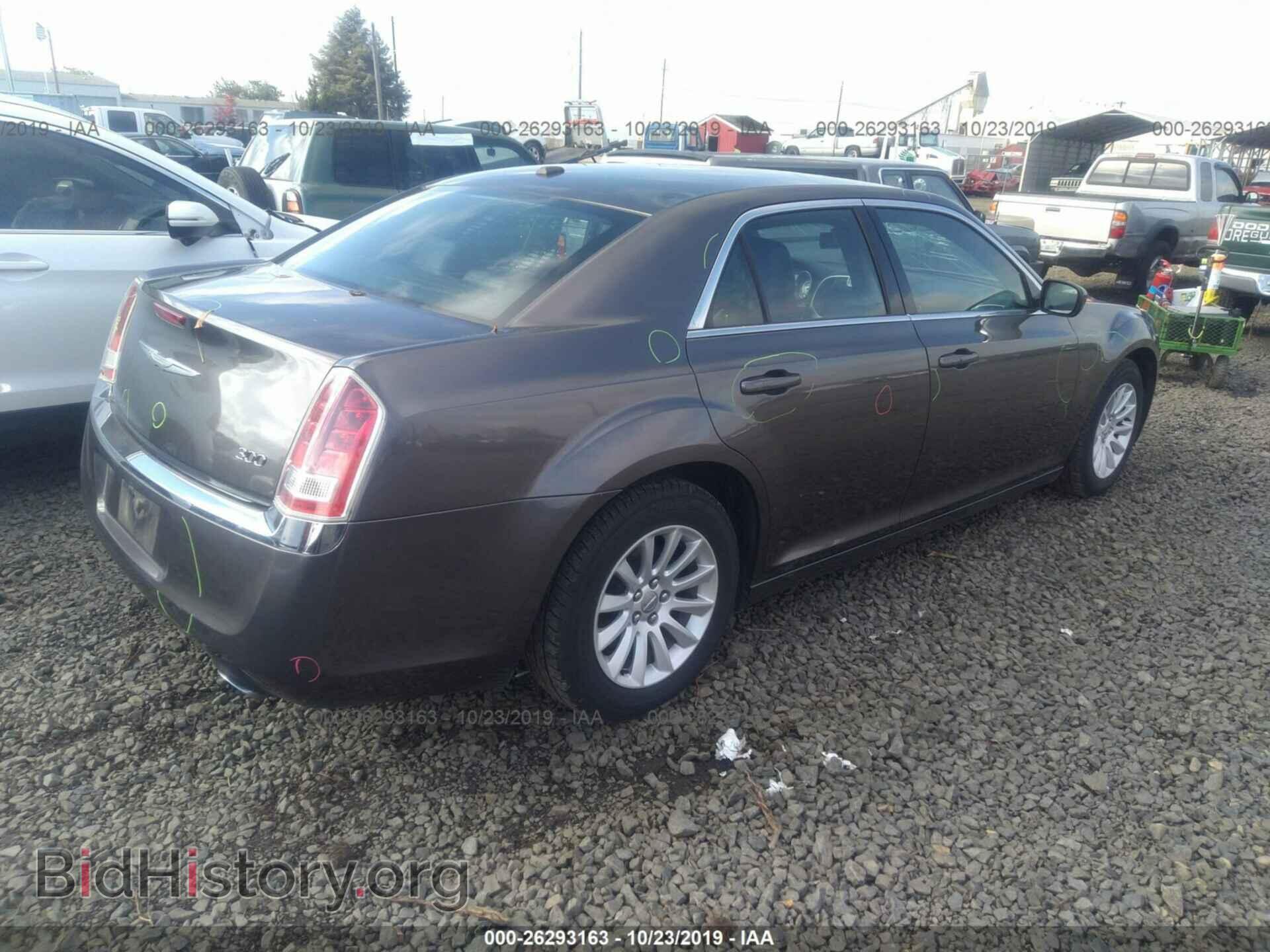 2014 CHRYSLER 300 - VIN: 2C3CCAAGXEH199930 - Фото 4