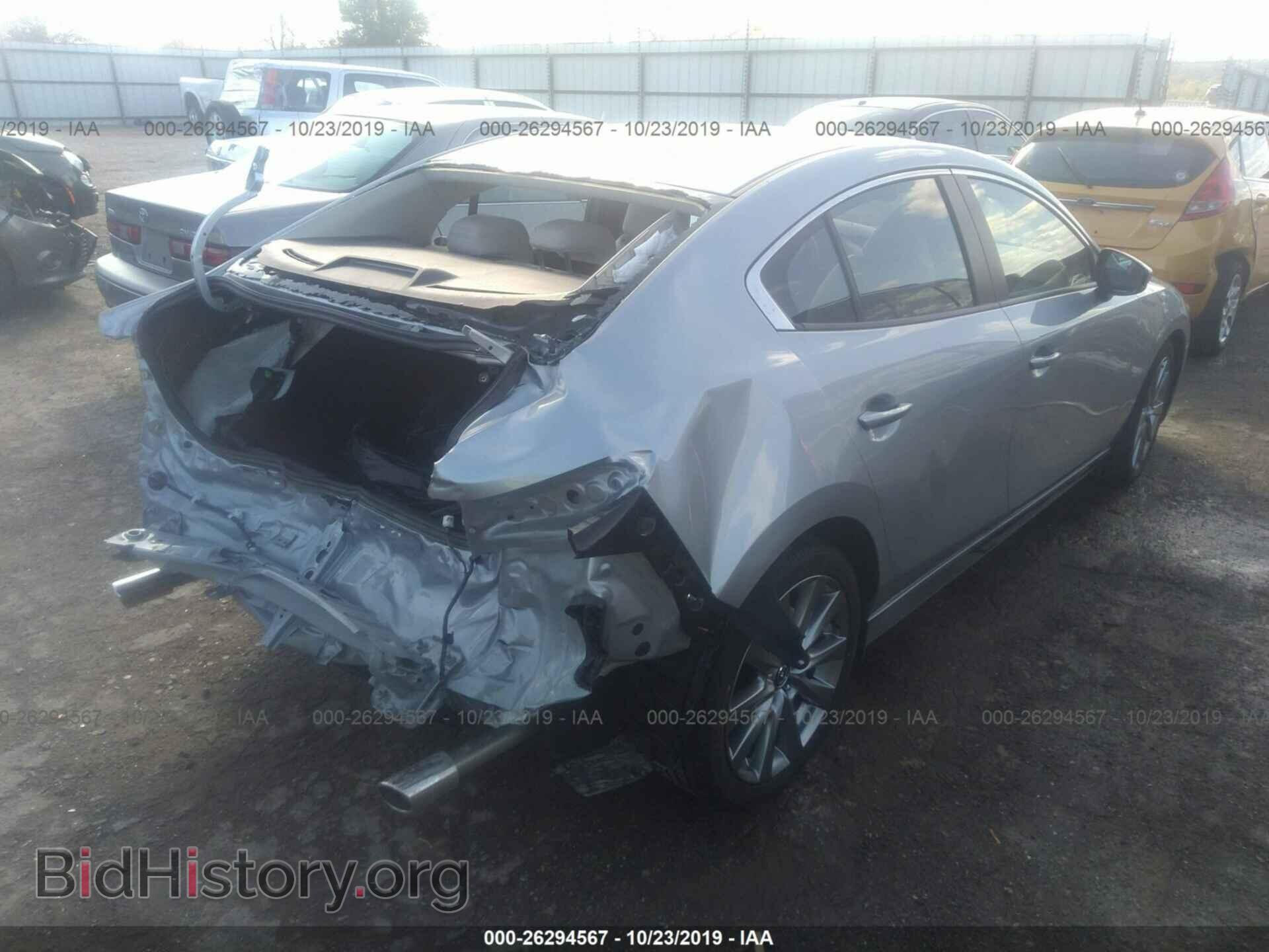 2019 MAZDA 3 - VIN: JM1BPACLXK1112656 - Photo 4