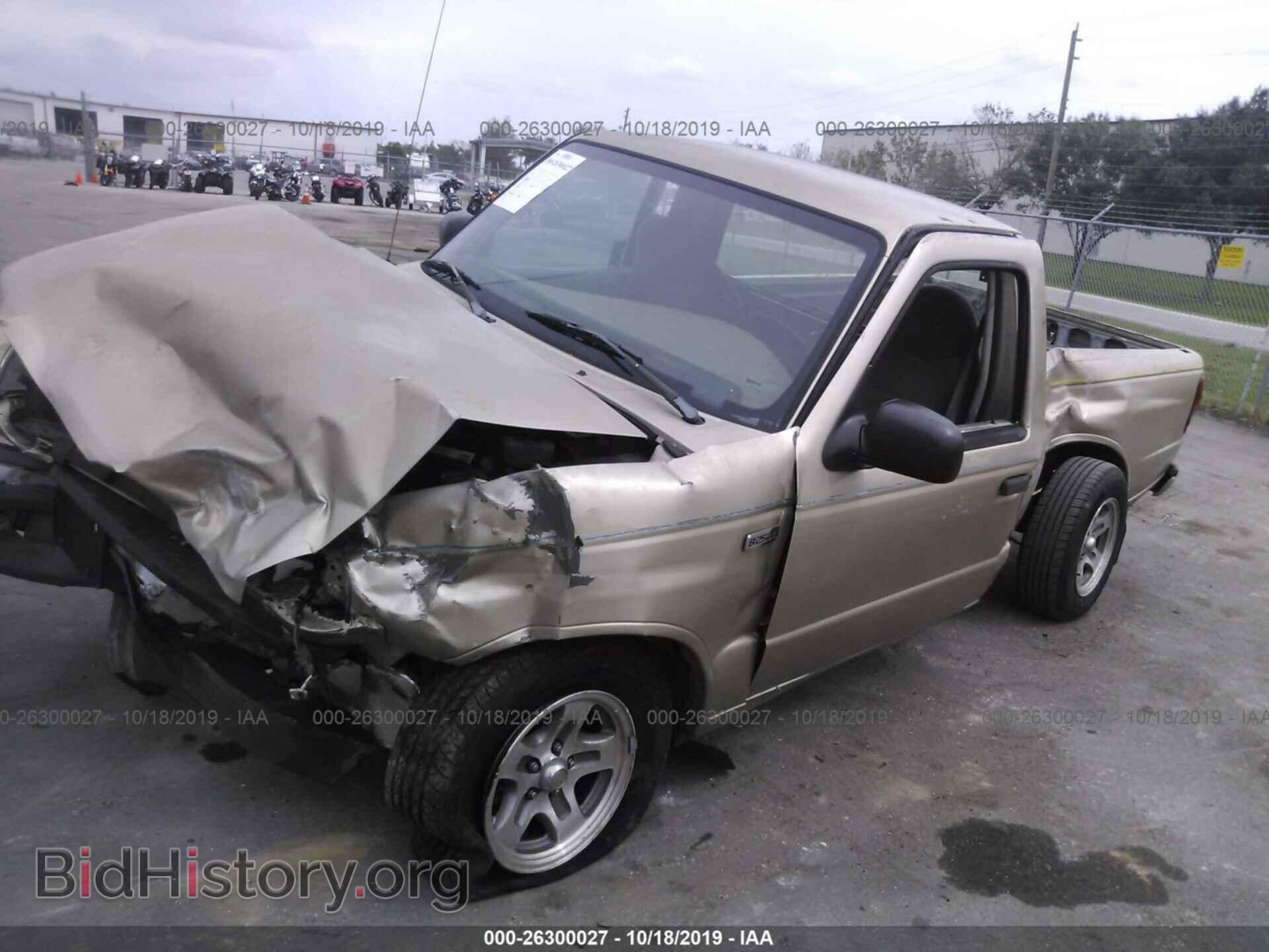 2000 MAZDA B2500 - VIN: 4F4YR12C4YTM34266 - Фото 2