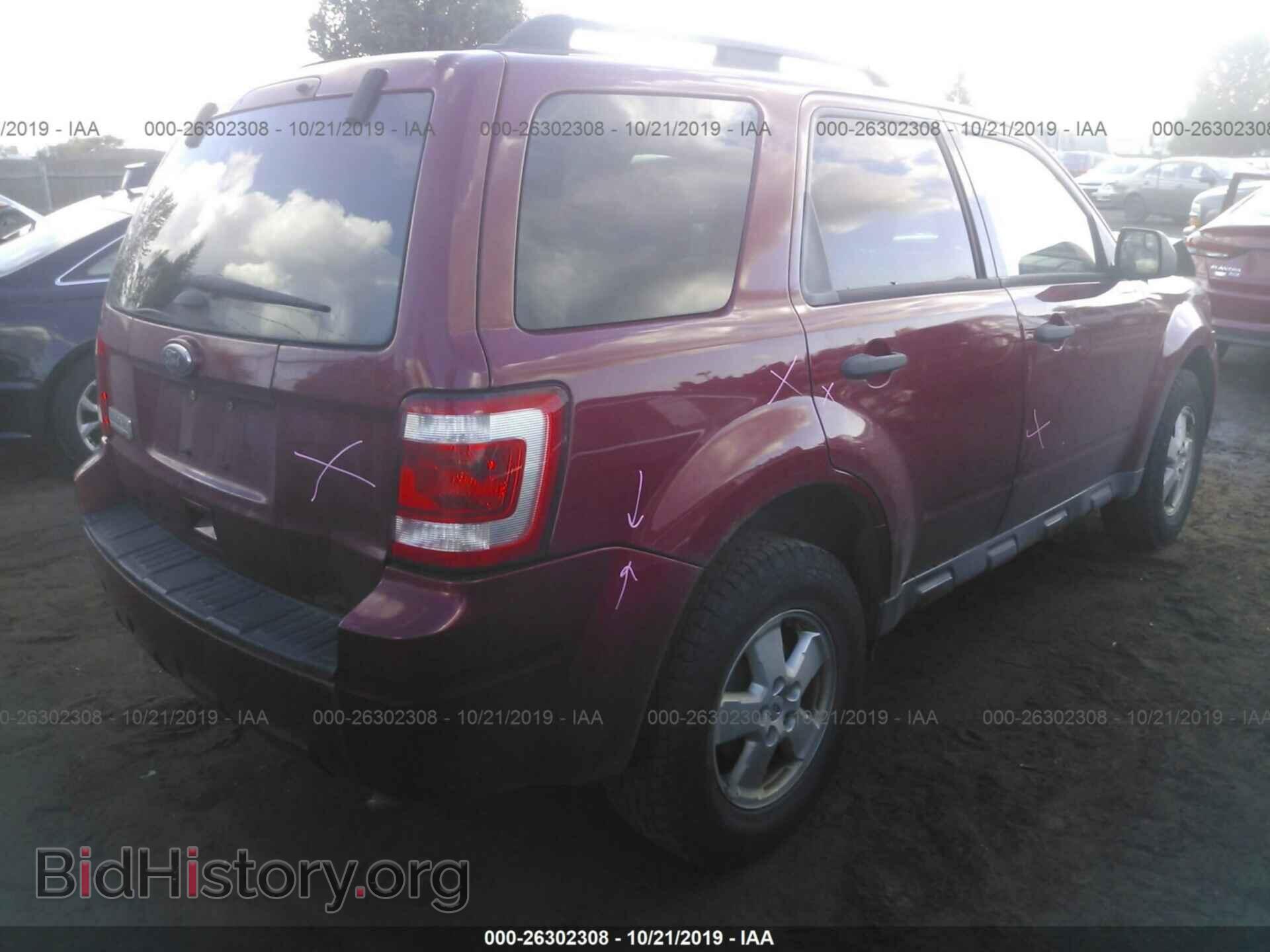 2011 FORD ESCAPE - VIN: 1FMCU0D74BKB10562 - Фото 4