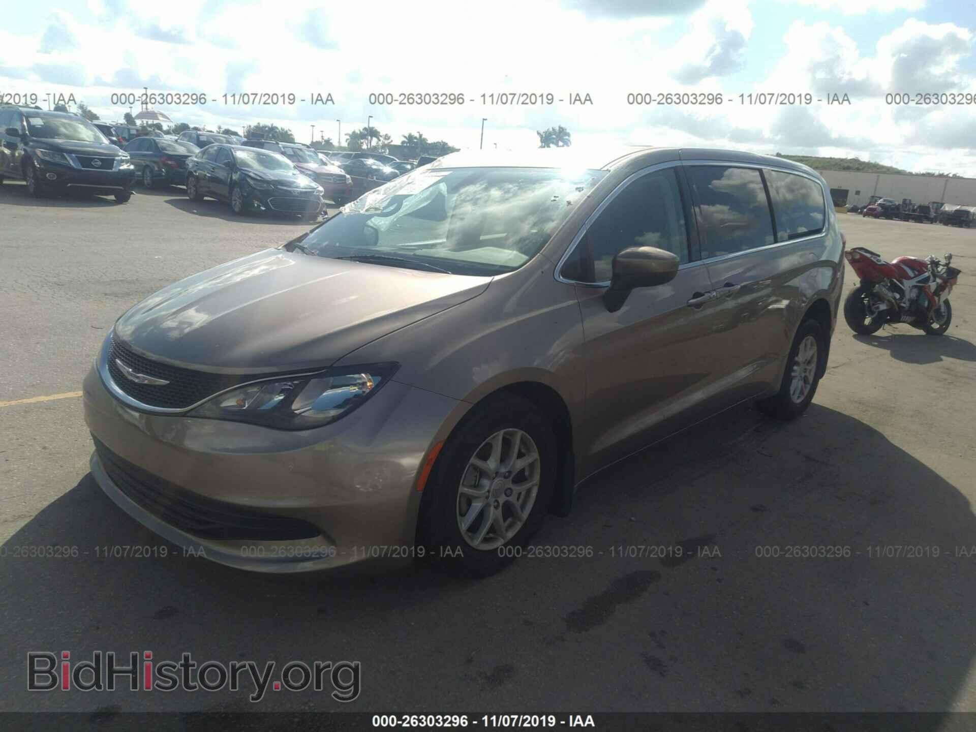 2017 CHRYSLER PACIFICA - VIN: 2C4RC1DG3HR704772 - Photo 2