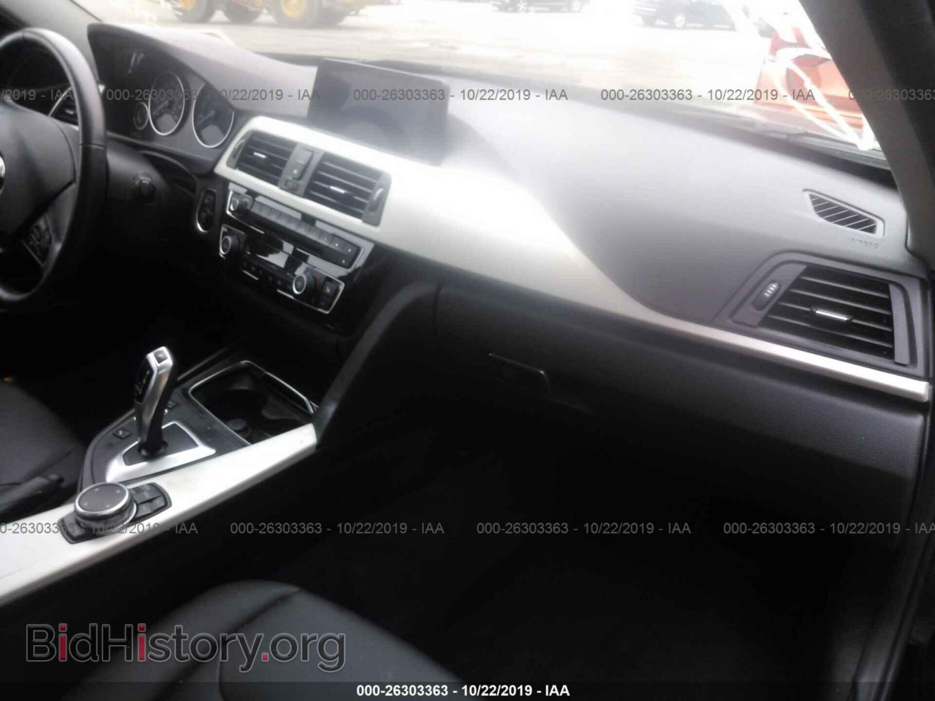2016 BMW 320 - VIN: WBA8E5G55GNT93345 - Photo 5