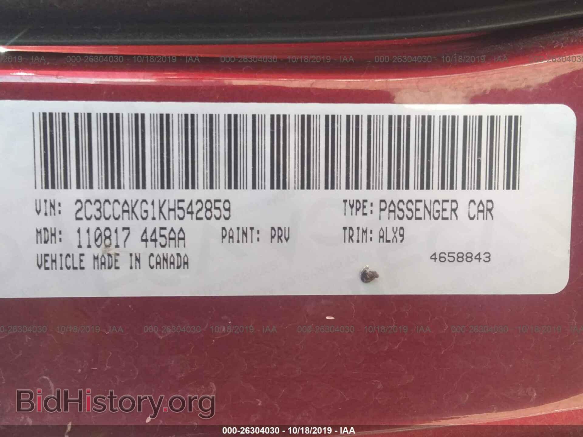 2019 CHRYSLER 300 - VIN: 2C3CCAKG1KH542859 - Фото 9