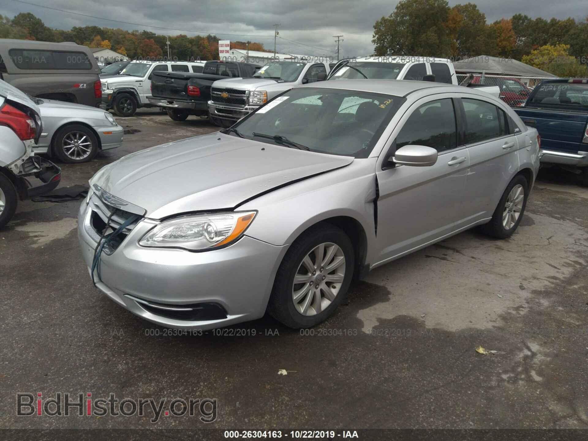 2012 CHRYSLER 200 - VIN: 1C3CCBBG8CN297895 - Фото 2
