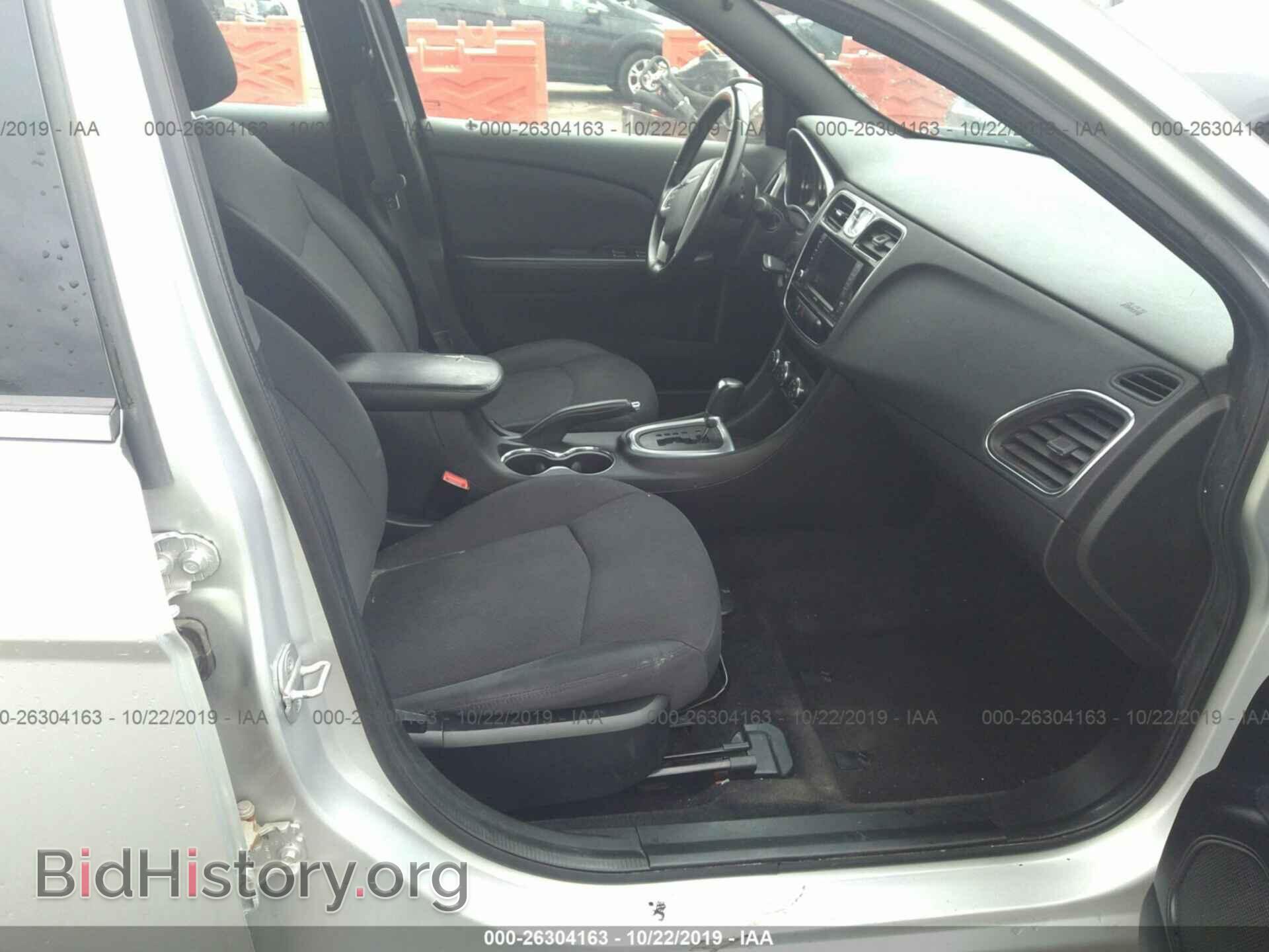 2012 CHRYSLER 200 - VIN: 1C3CCBBG8CN297895 - Фото 5