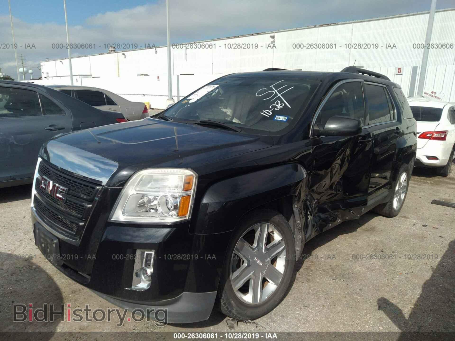 2011 GMC TERRAIN - VIN: 2CTALSEC0B6300601 - Photo 2