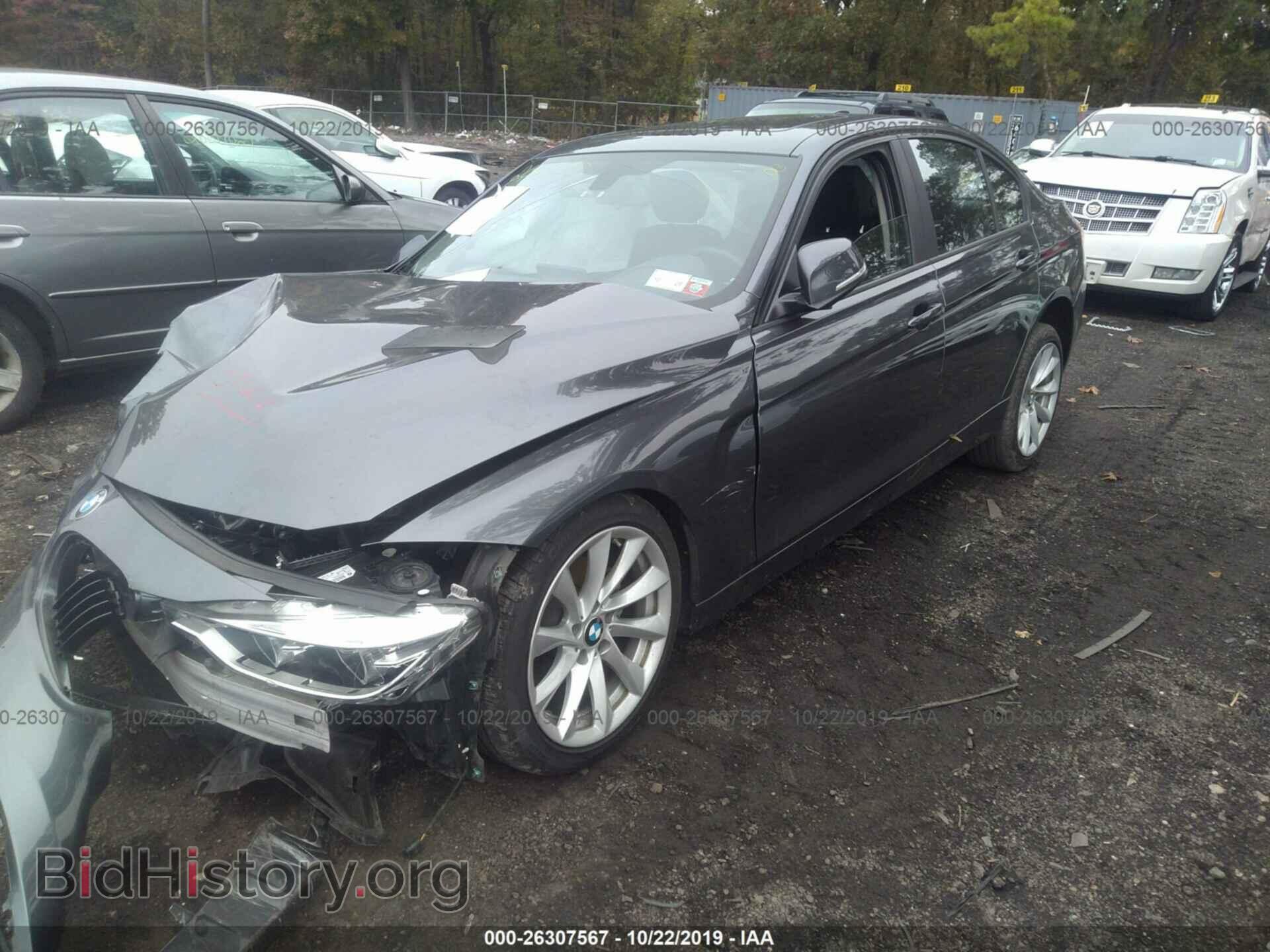 2018 BMW 320 - VIN: WBA8A3C5XJA491744 - Photo 2
