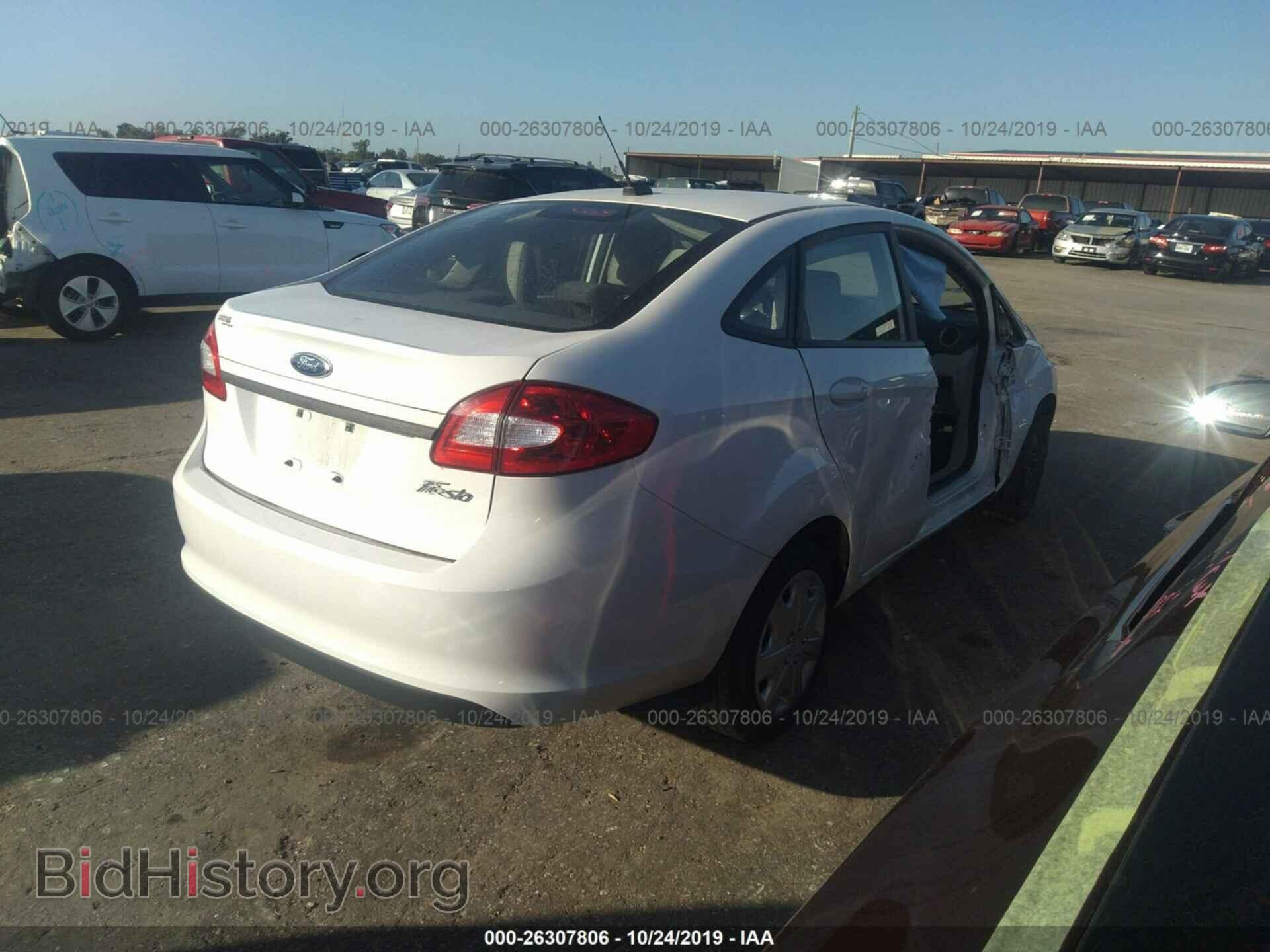 2013 FORD FIESTA - VIN: 3FADP4AJ2DM219868 - Фото 4