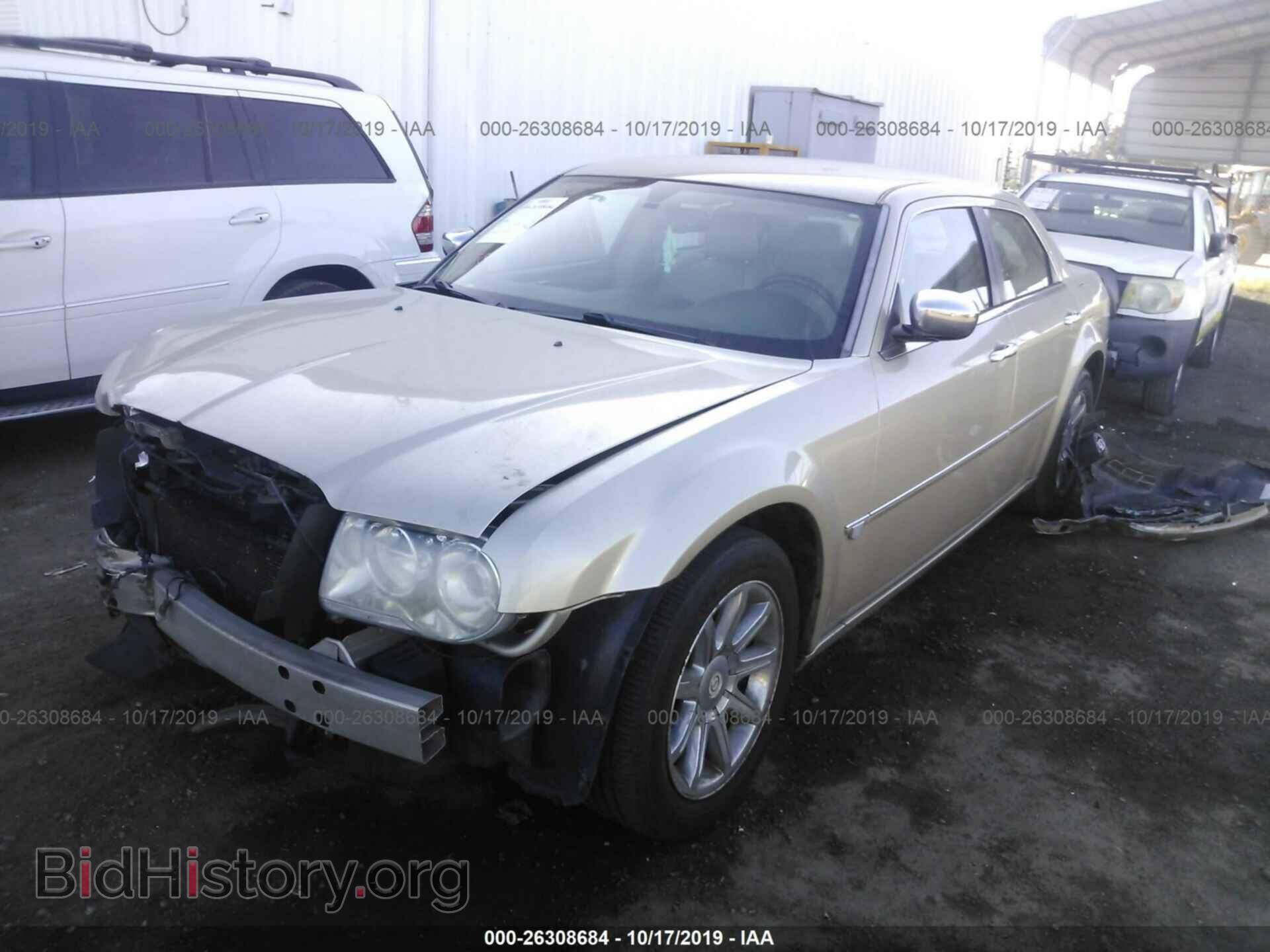 2006 CHRYSLER 300C - VIN: 2C3KA63H36H212085 - Фото 6
