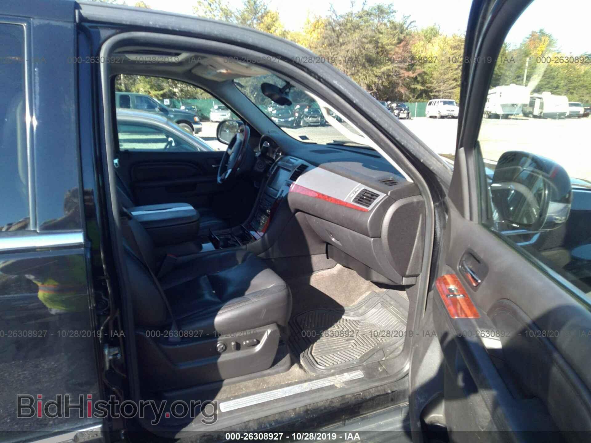 2011 CADILLAC ESCALADE - VIN: 1GYS4AEF8BR356608 - Фото 5