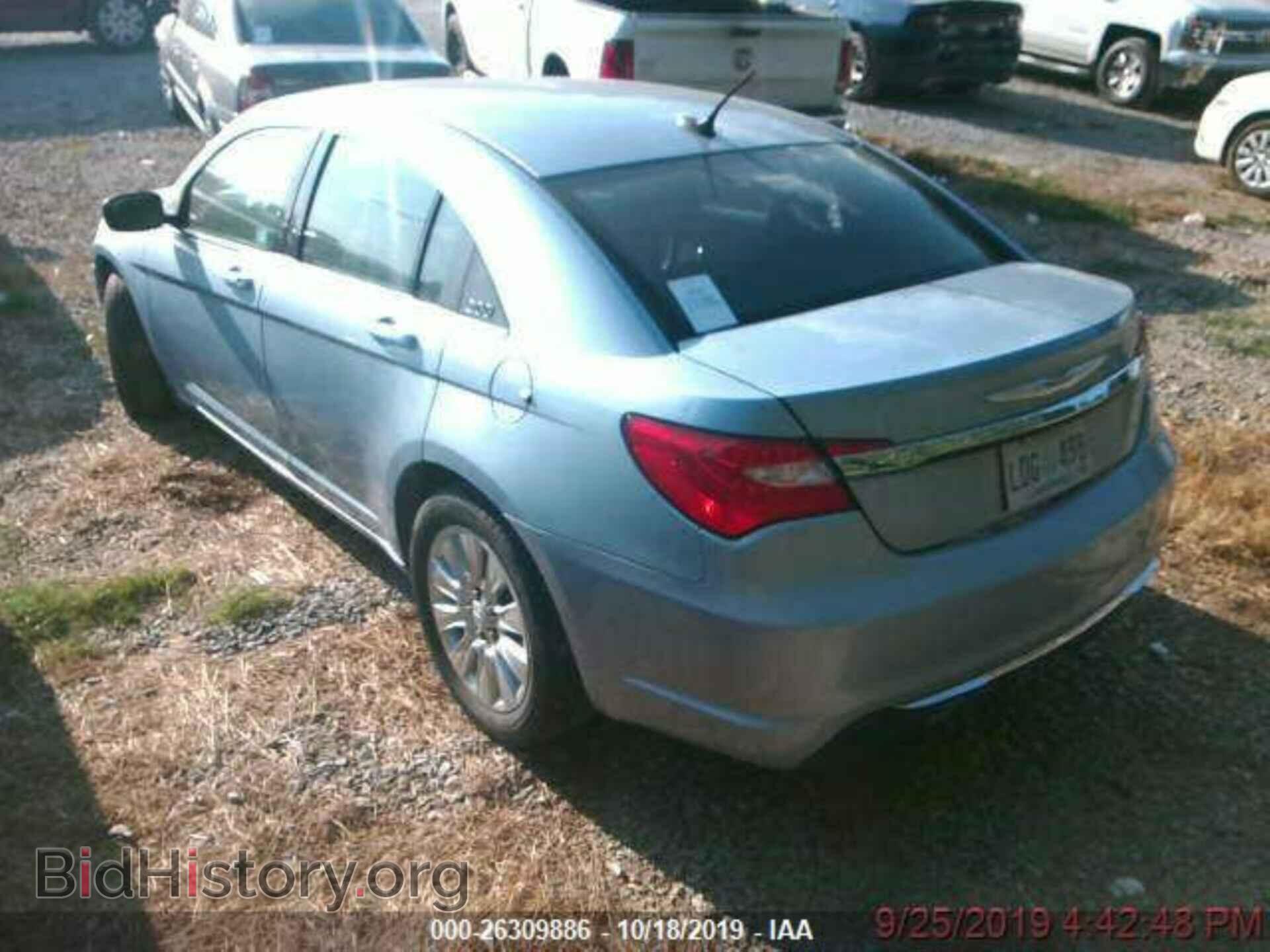 2014 CHRYSLER 200 - VIN: 1C3CCBAB9EN209607 - Фото 2