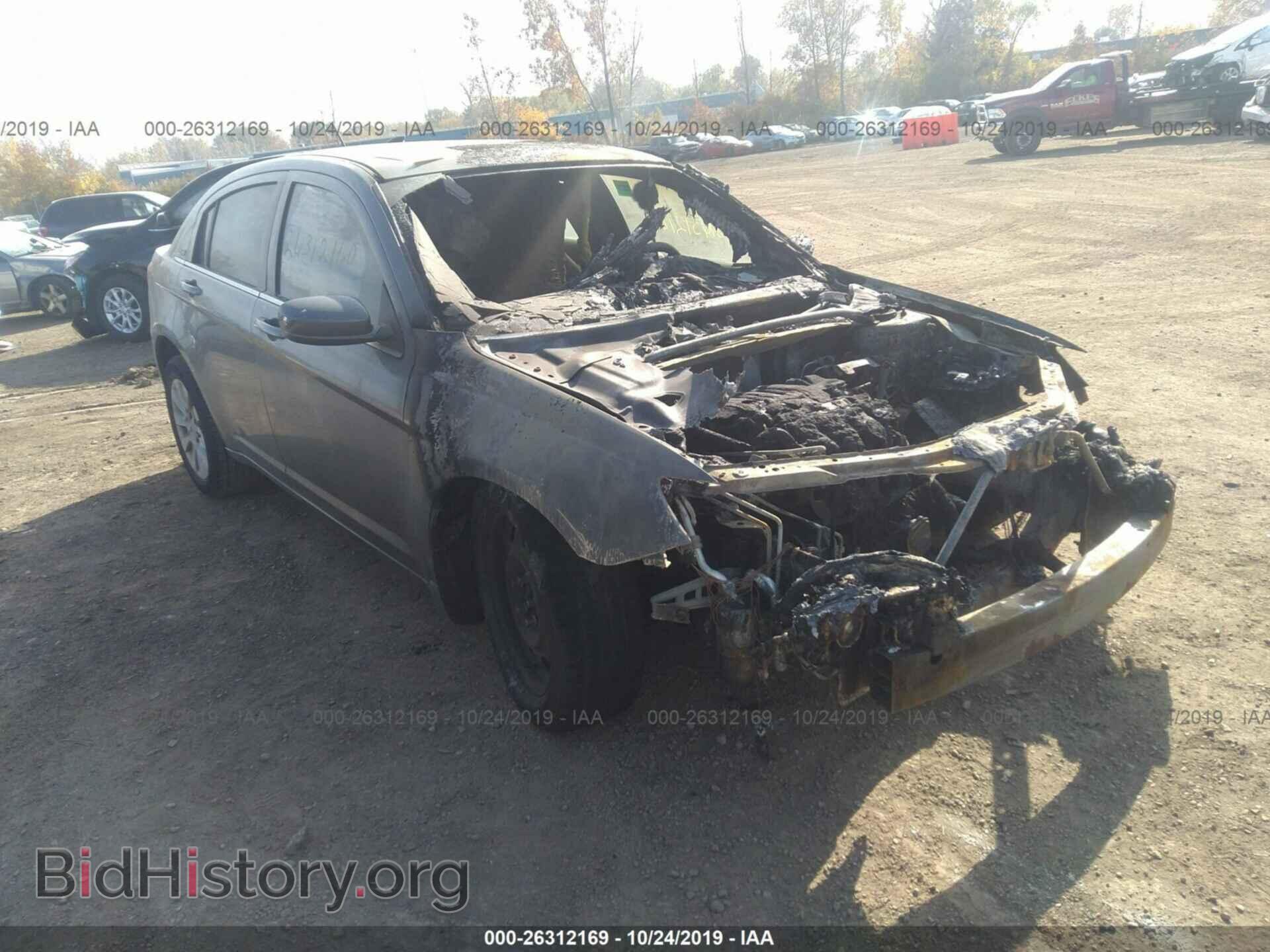 Фотография 1C3CCBAB2CN320450 - CHRYSLER 200 2012