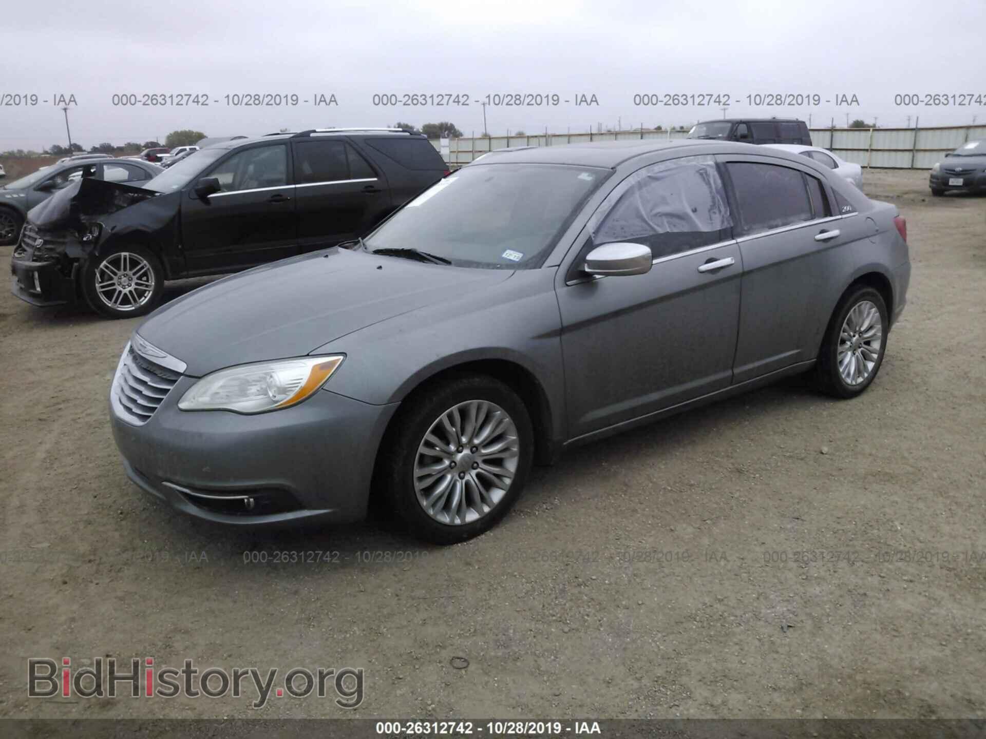 2012 CHRYSLER 200 - VIN: 1C3CCBCB3CN137314 - Photo 2