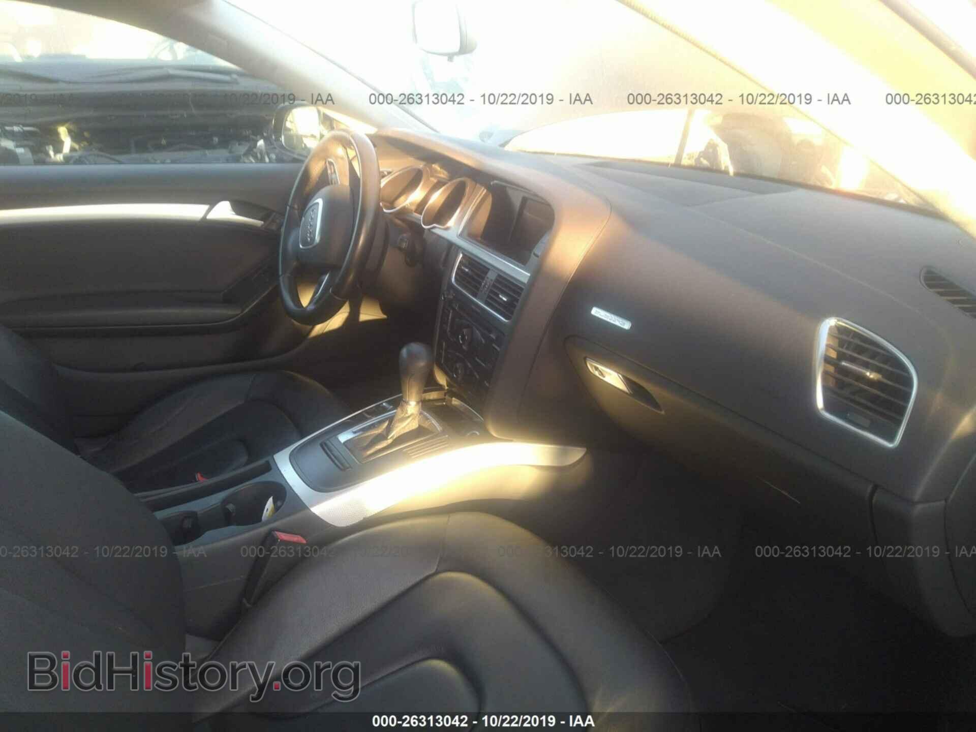 2011 AUDI A5 - VIN: WAUCFAFR8BA077426 - Фото 5