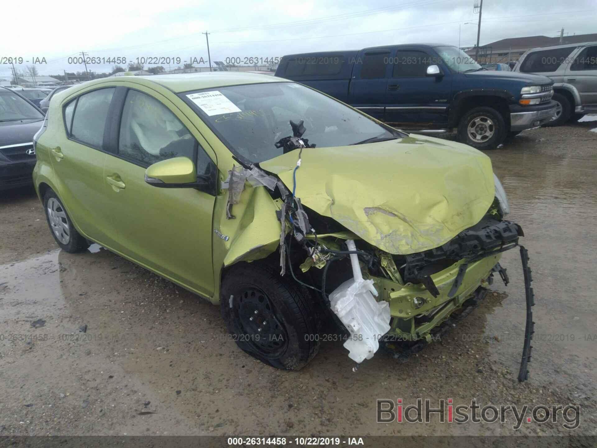 Photo JTDKDTB34F1087460 - TOYOTA PRIUS C 2015