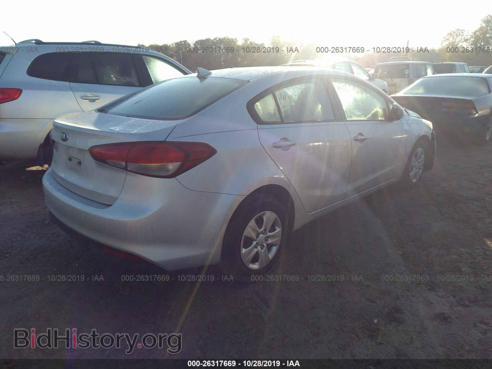 2017 KIA FORTE - VIN: 3KPFK4A74HE160117 - Фото 4