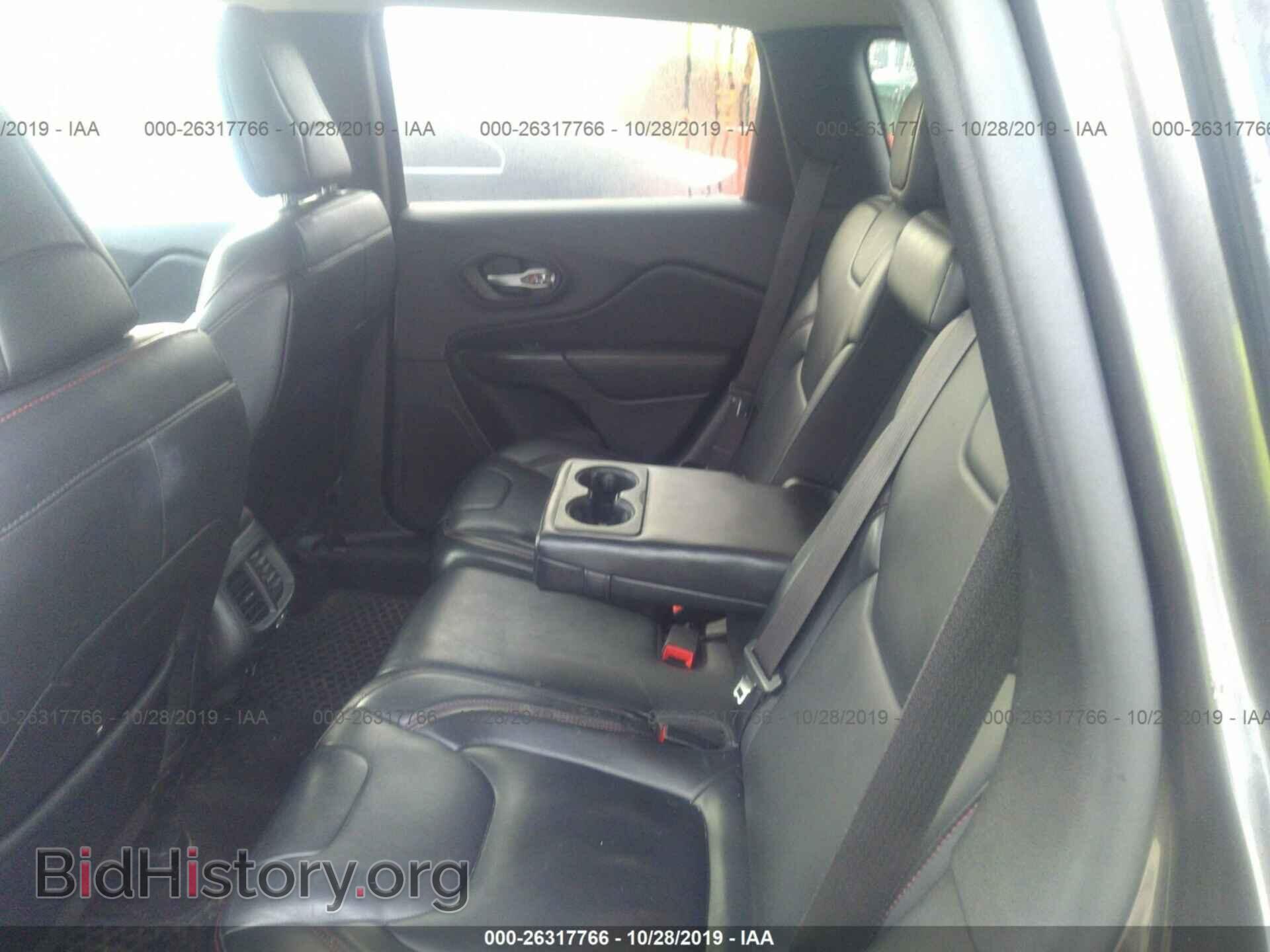 2014 Jeep Cherokee - VIN: 1C4PJMBS8EW180463 - Photo 8