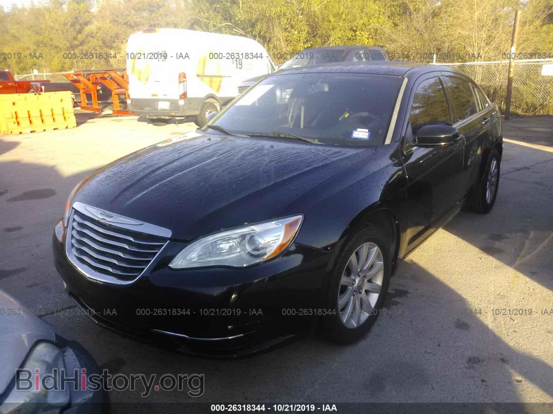 2013 CHRYSLER 200 - VIN: 1C3CCBBB8DN600969 - Photo 2