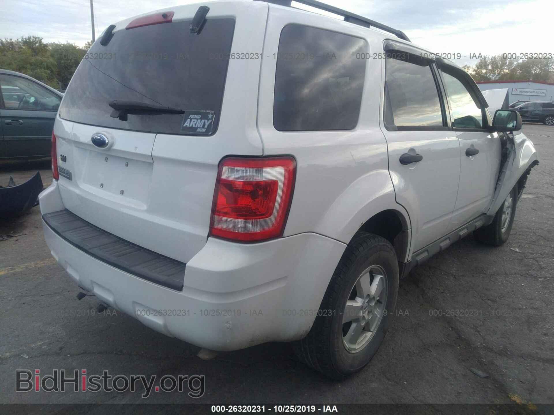 2009 FORD ESCAPE - VIN: 1FMCU03739KB11357 - Фото 4