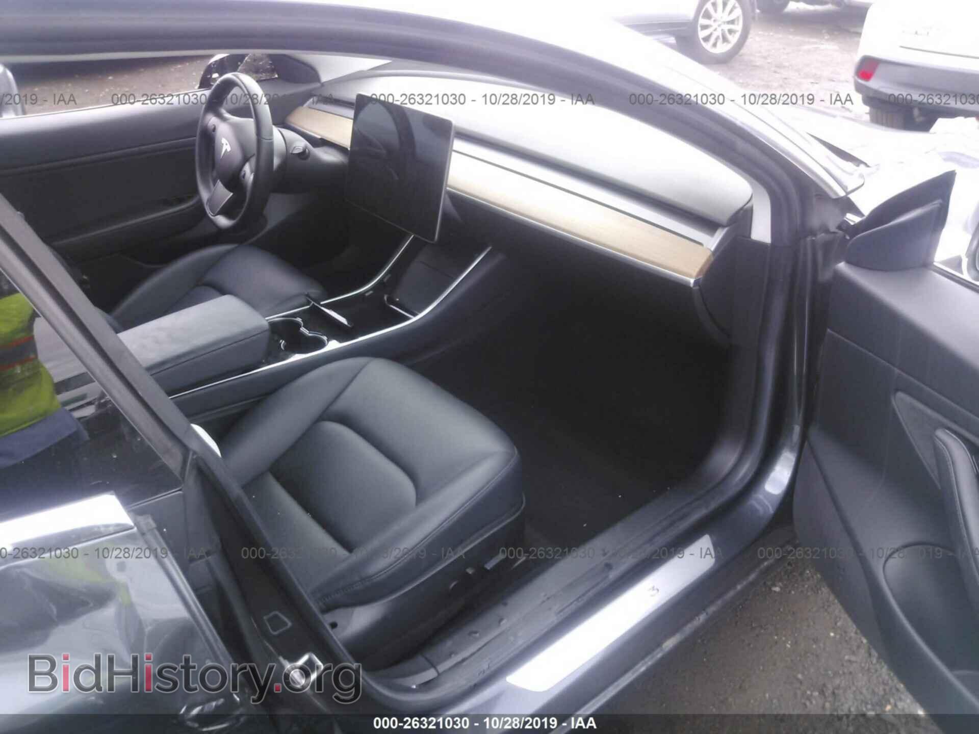 2018 Tesla Model 3 - VIN: 5YJ3E1EA2JF018802 - Photo 5