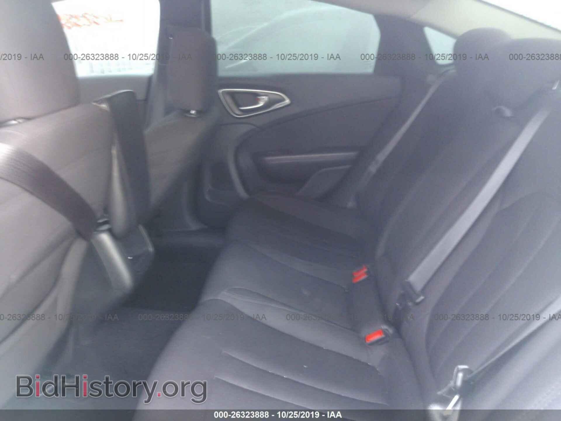 2015 CHRYSLER 200 - VIN: 1C3CCCAB2FN637221 - Photo 8