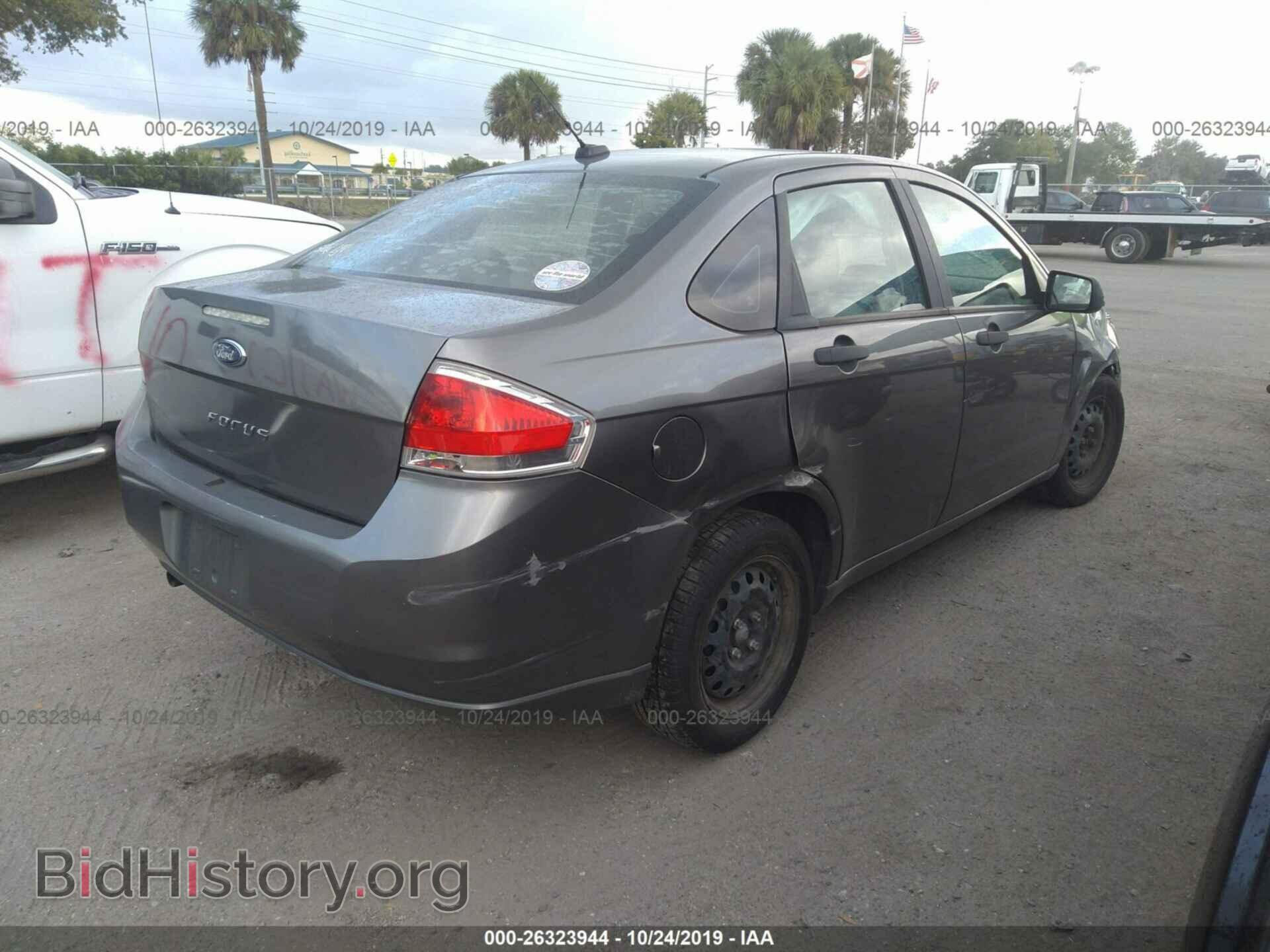 2011 FORD FOCUS - VIN: 1FAHP3EN2BW101048 - Фото 4