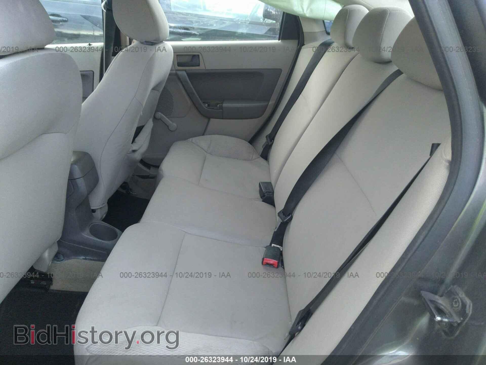 2011 FORD FOCUS - VIN: 1FAHP3EN2BW101048 - Фото 8