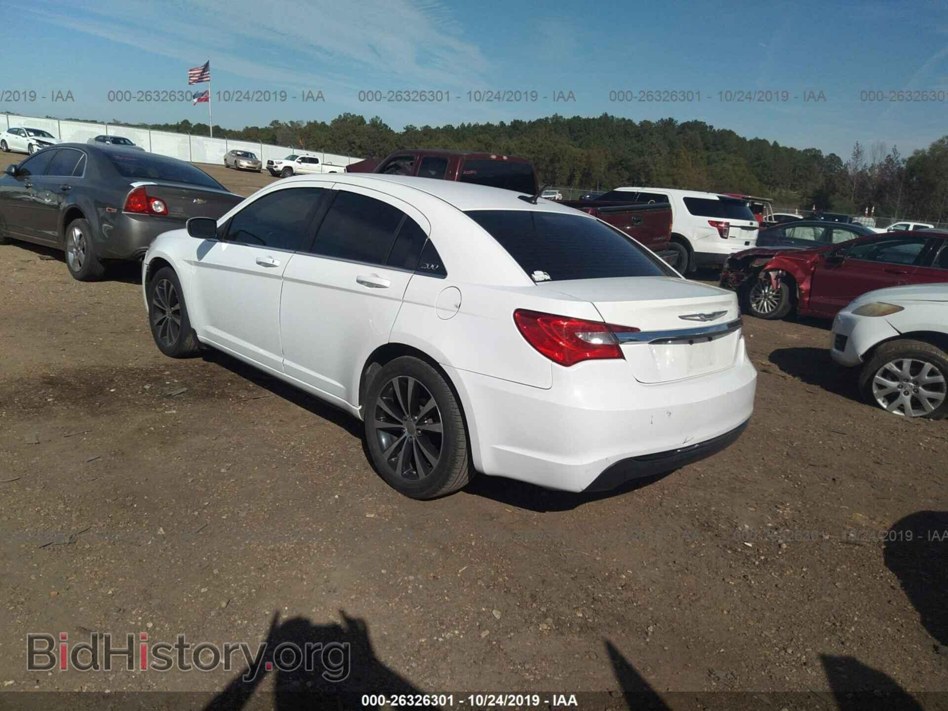 2013 CHRYSLER 200 - VIN: 1C3CCBBB7DN597465 - Фото 3